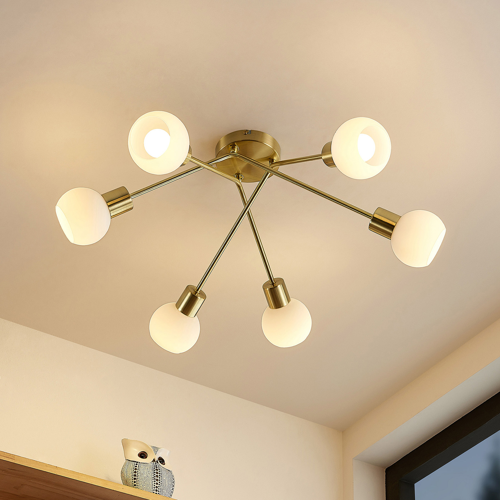 Lindby Lioma plafondlamp, 6-lamps, messing