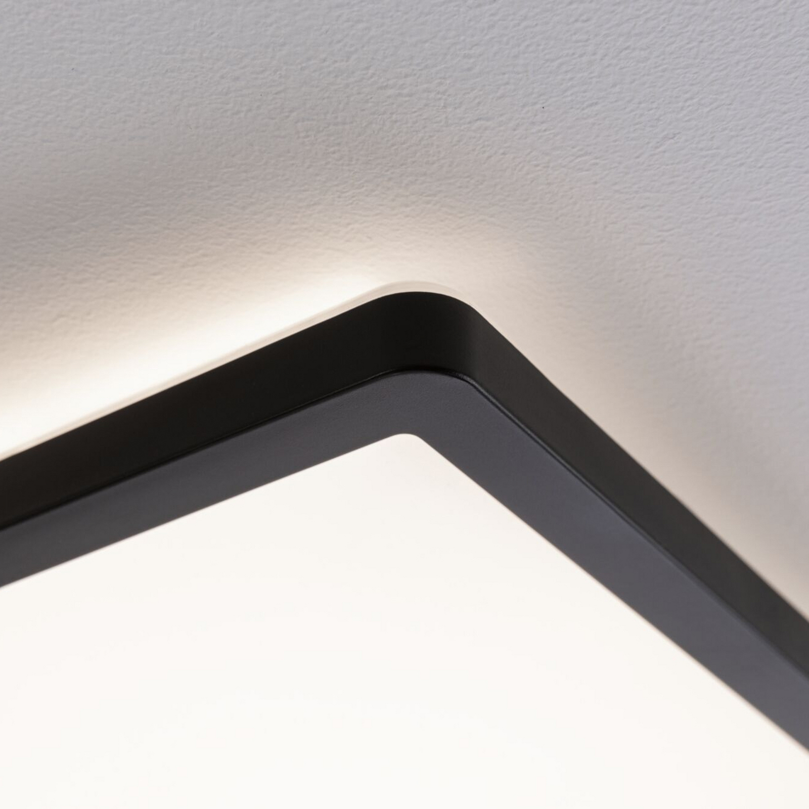 Paulmann Atria Shine LED panel, fekete, hossza 56 cm, IP44 Paulmann Atria Shine LED panel, fekete, hossza 56 cm, IP44