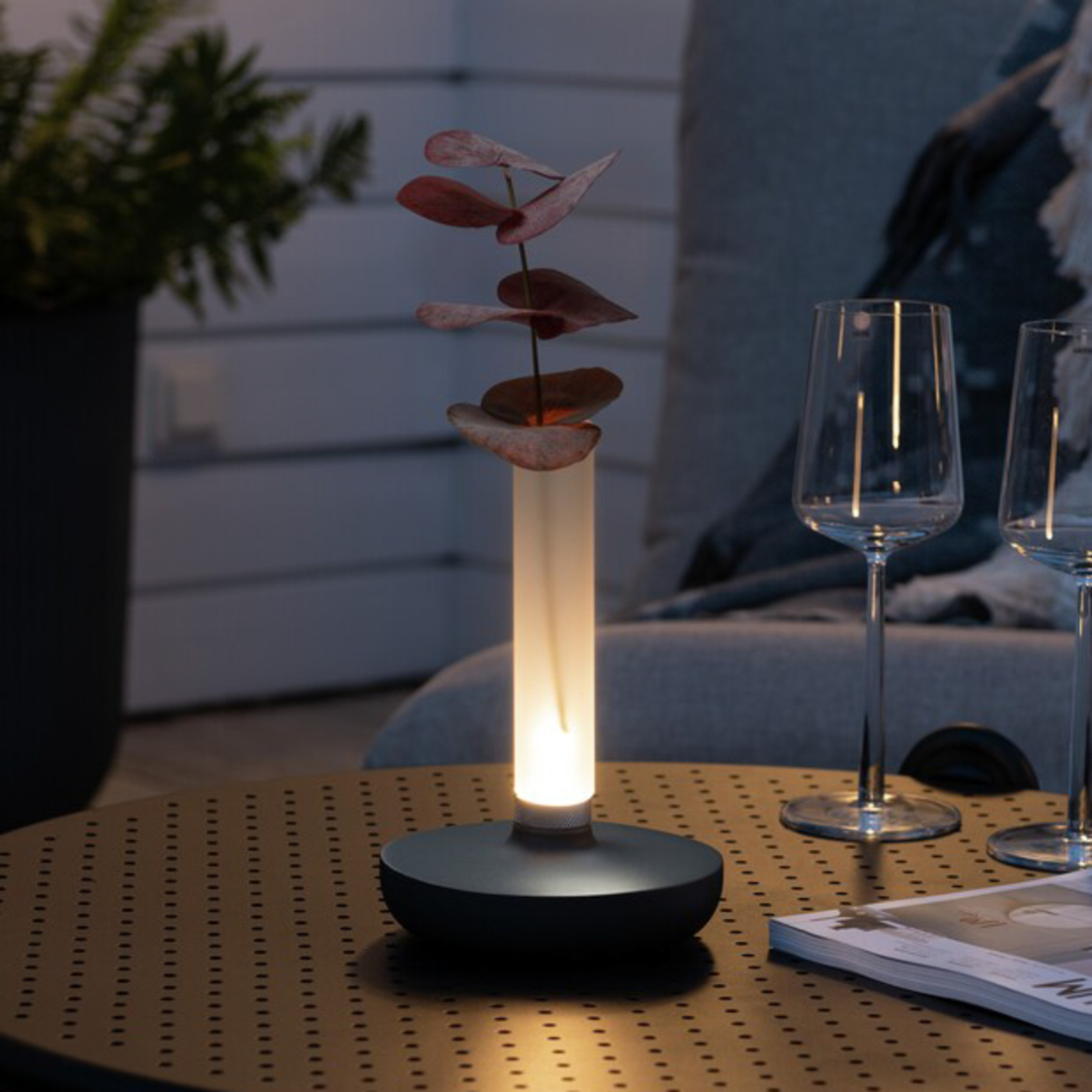 Lampada LED tavolo Biarritz IP54 accu, CCT, grigio