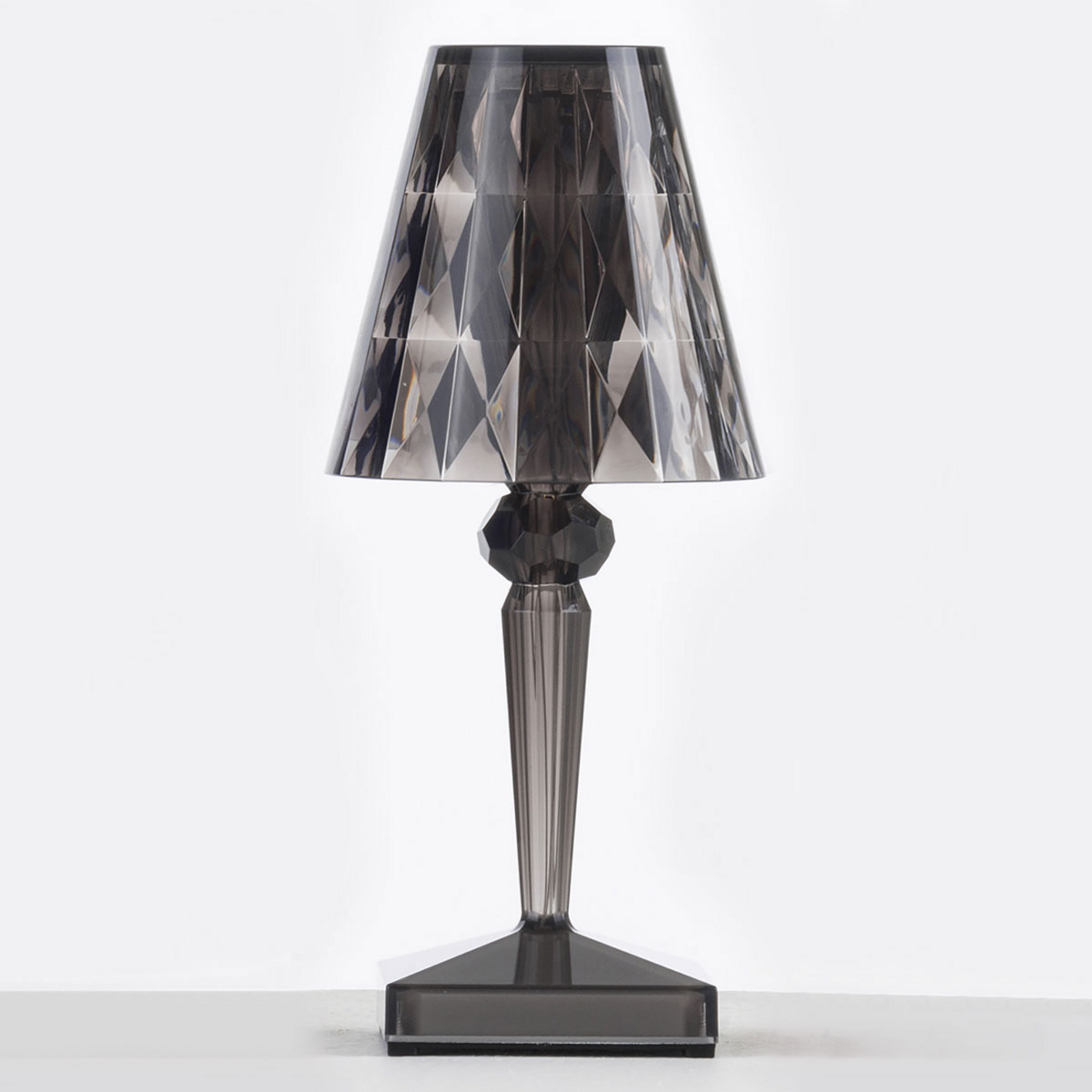 Kartell LED-Akku-Tischlampe Battery, 30 cm, rauchgrau, IP54
