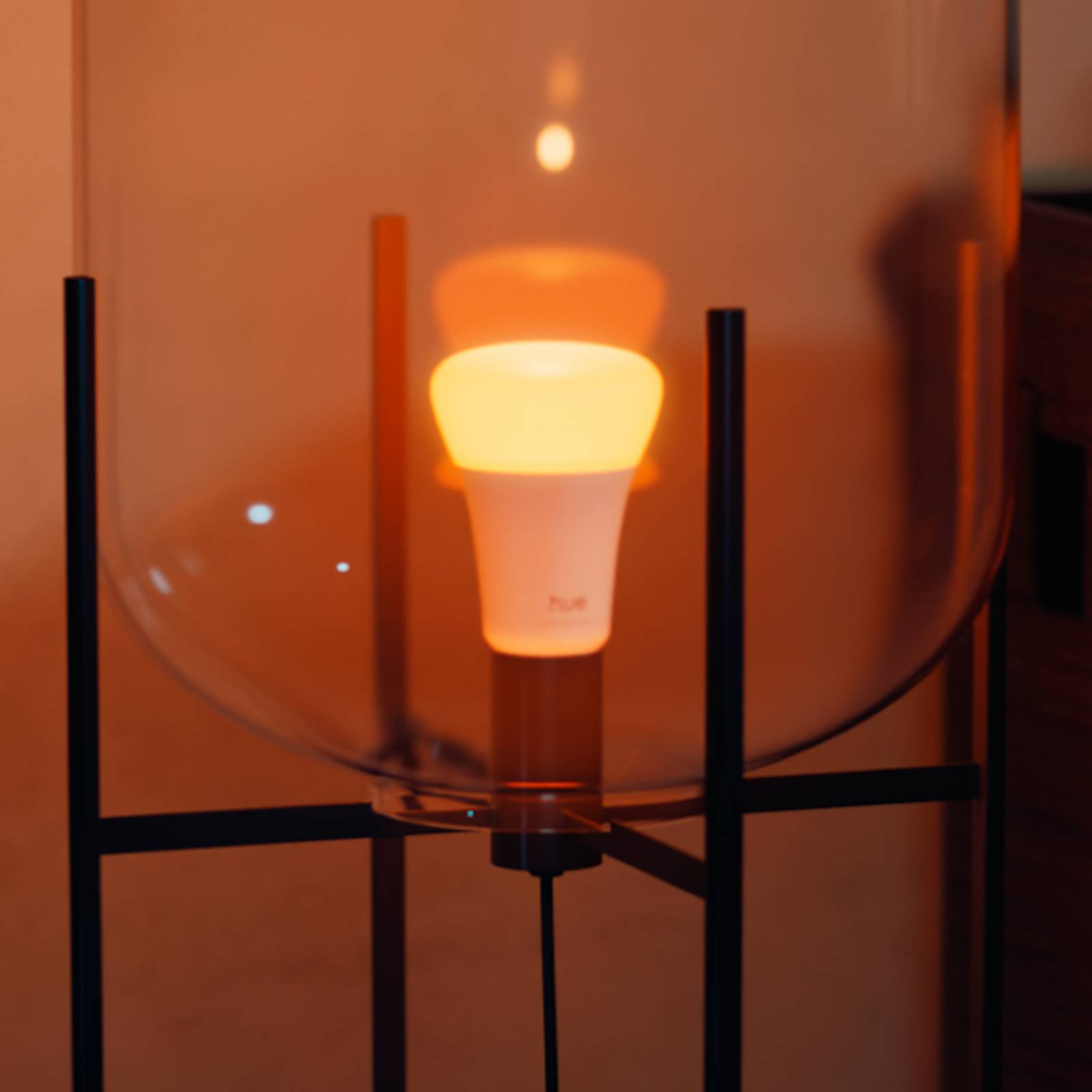 Philips Hue White Ambiance Smart E27 LED, 6 W 810 lm CCT, zestaw 4 szt.