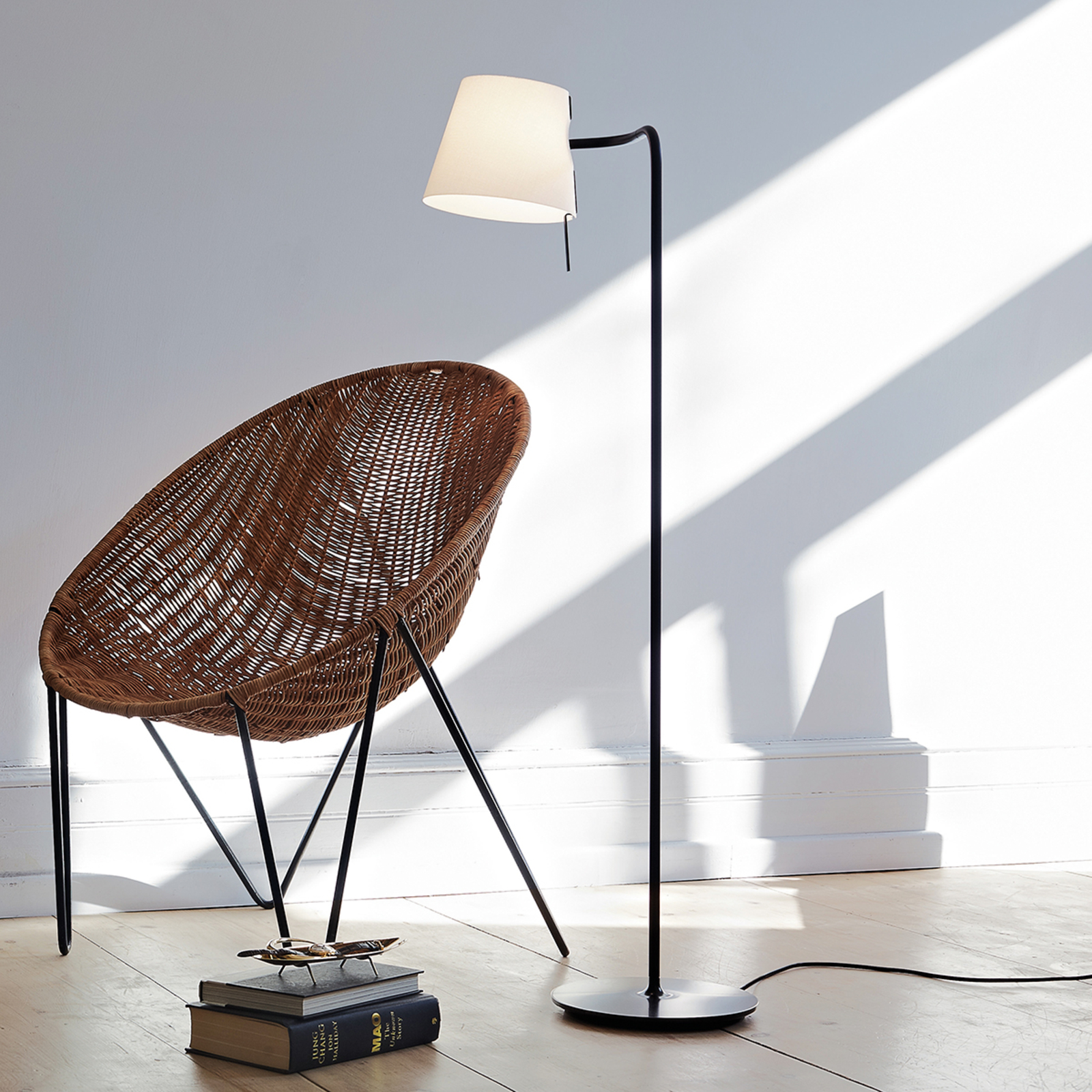 Serien Lighting Functional designer floor lamp Elane with dimmer, for Living / Dining Room, steel, aluminium, plastic, fabric, GY6.35, 50 W, energy efficiency: C, H: 108.5 cm