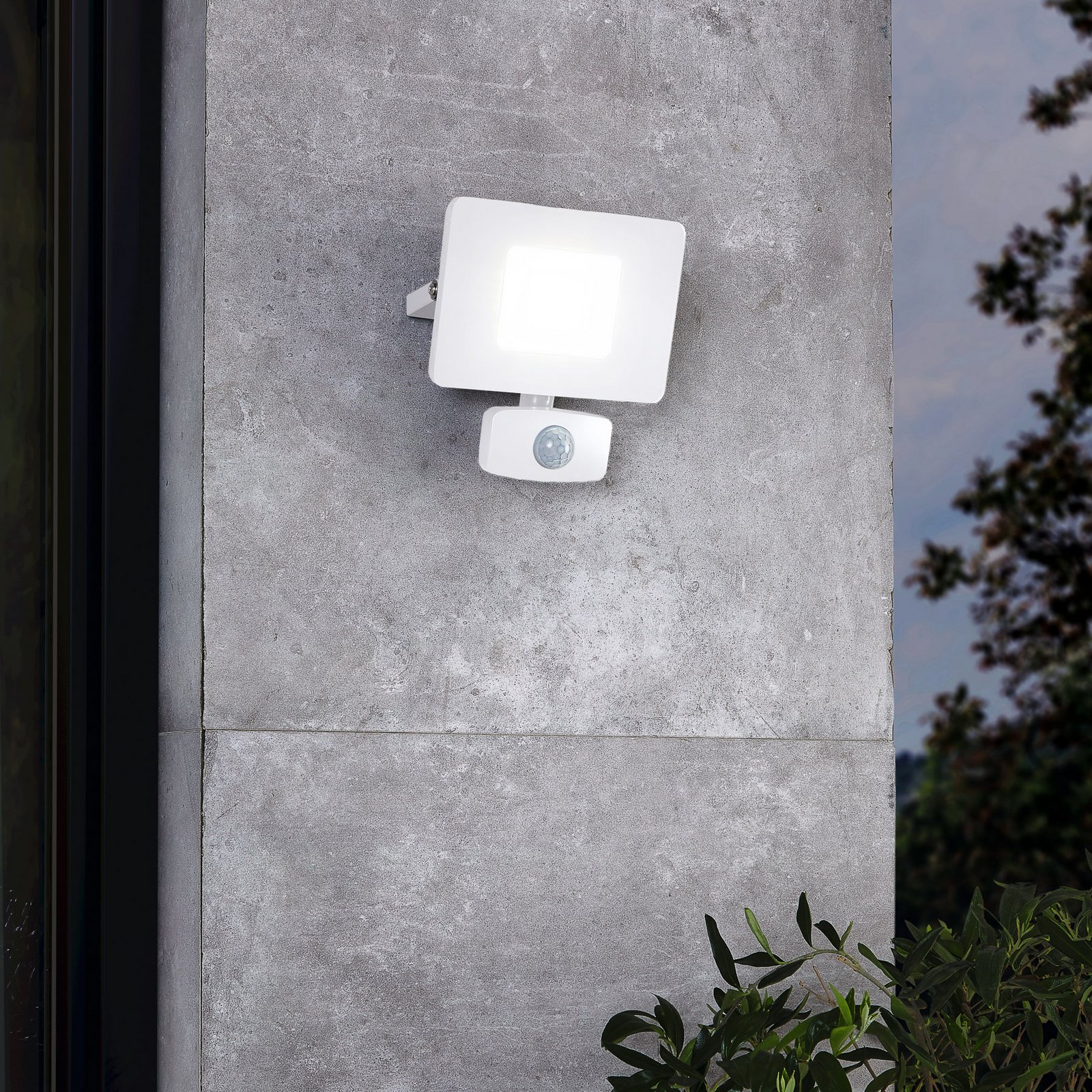 Foco de exterior LED Faedo 3, sensor, blanco, 20W