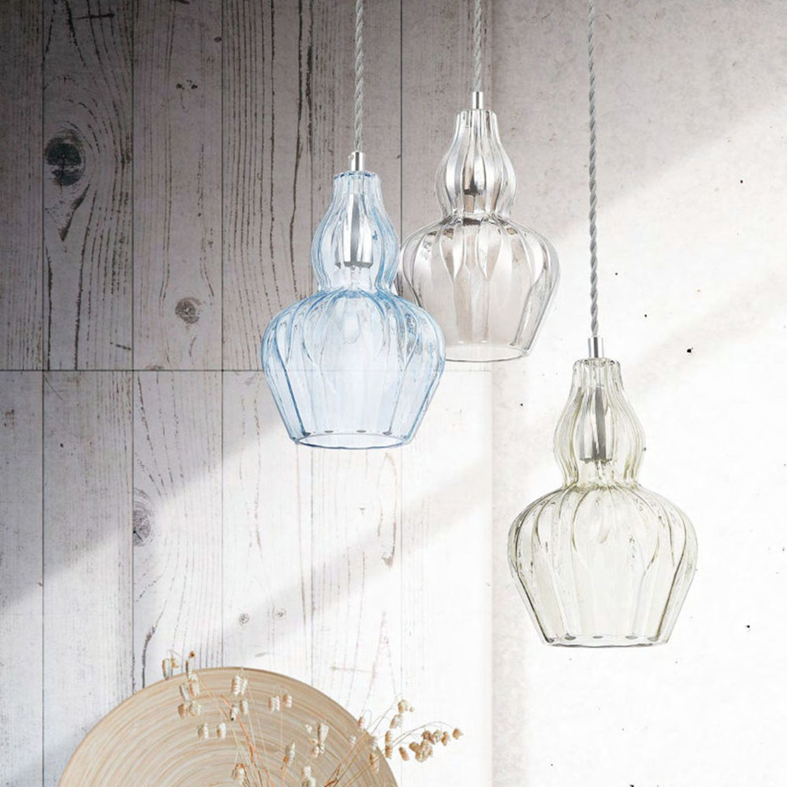 Eustoma pendant light