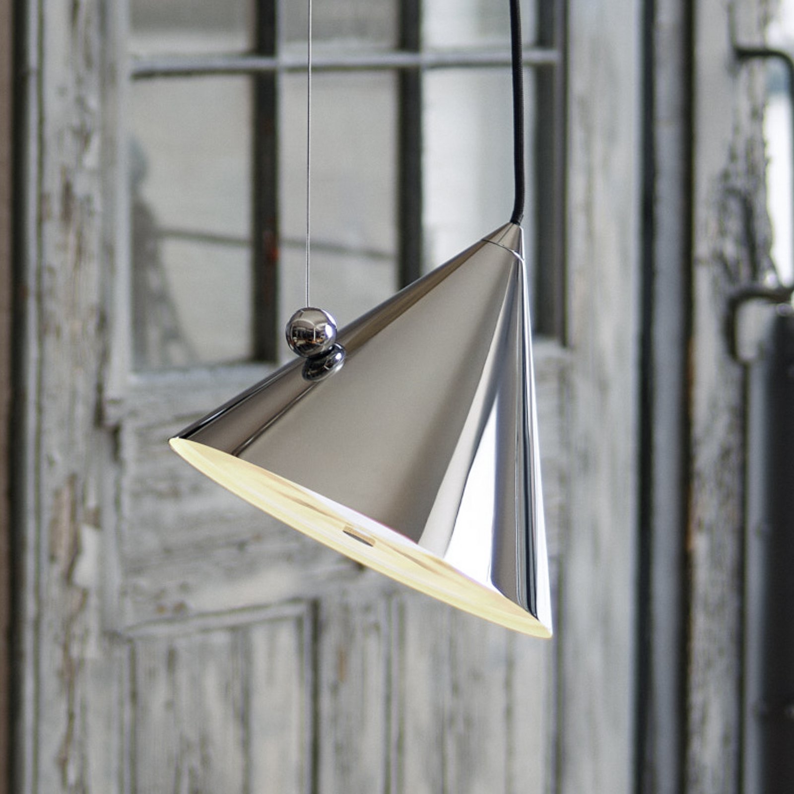 Pose LED-hængelampe, sølv, Ø 25 cm stål dæmpbar - Tom Dixon Pose LED-hængelampe, sølv, Ø 25 cm stål dæmpbar - Tom Dixon