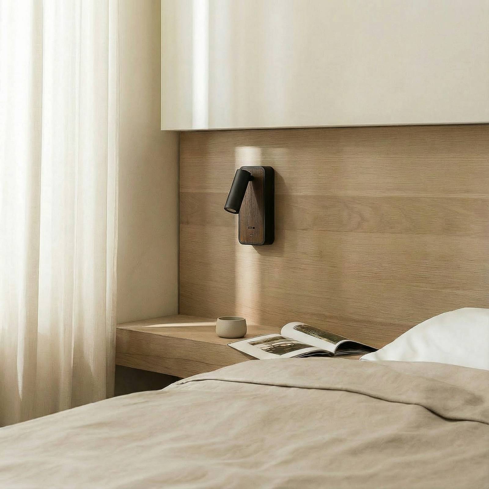 Kinkiet LED Lindby Tallis, czarny, USB-C, ruchomy