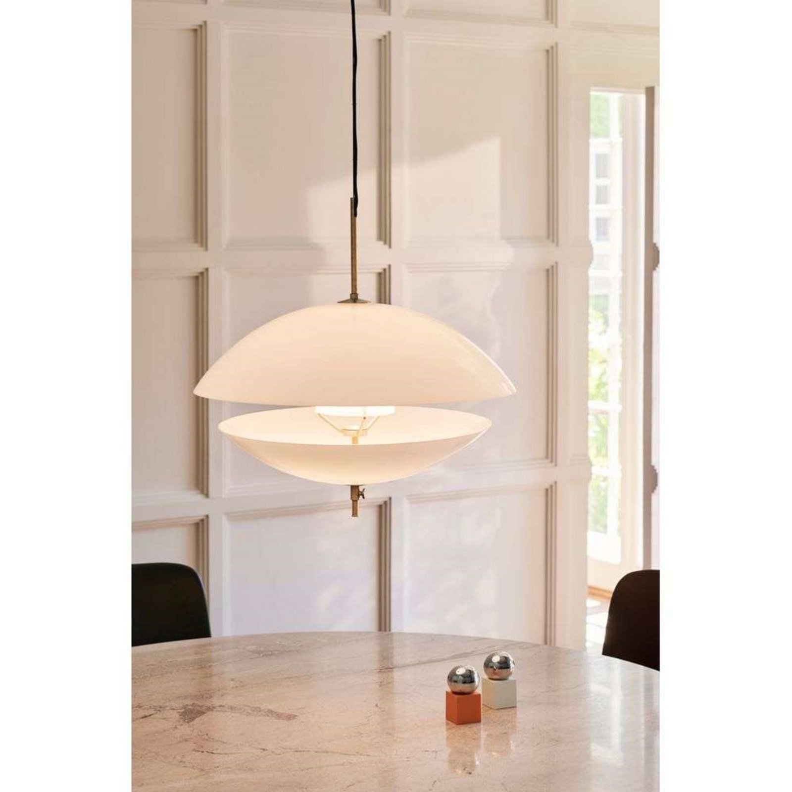 Clam Lampada a Sospensione Ø550 Opal/Brass - Fritz Hansen