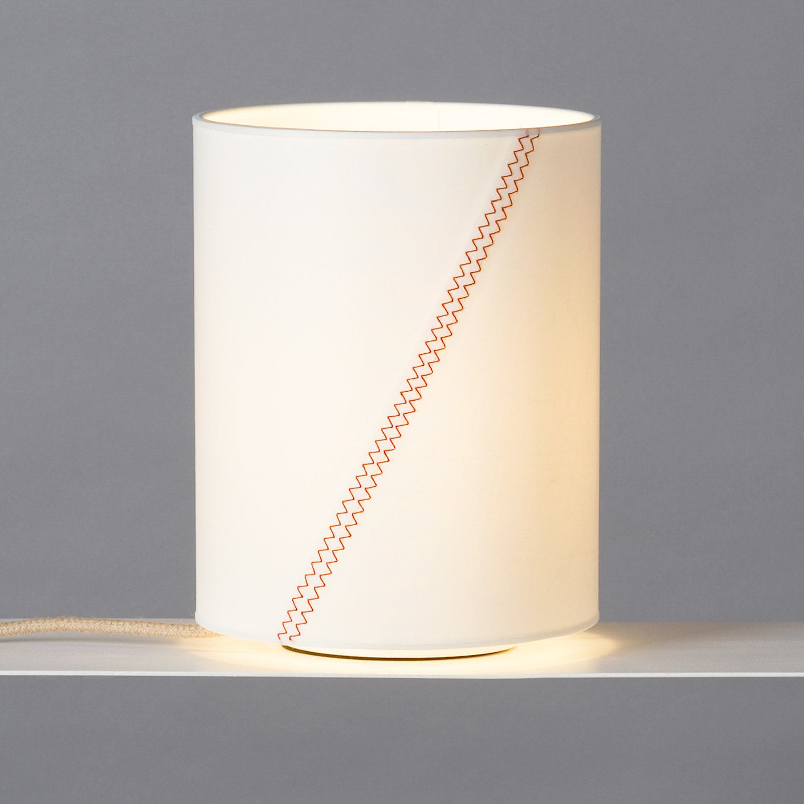 Traditionsschiff N°17 table lamp sail white/red