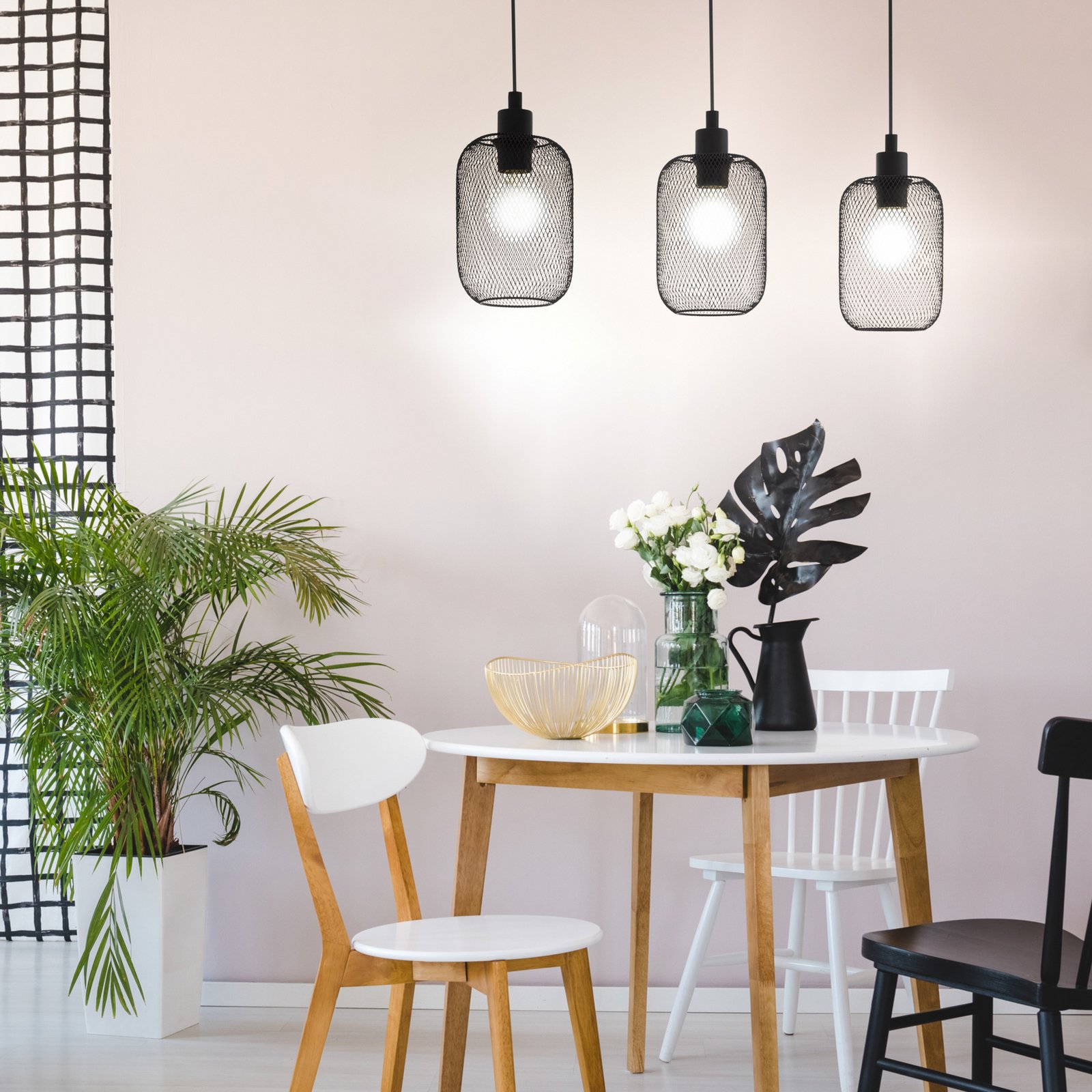 Suspension Wrington, longueur 74 cm, noir, 3 lampes, acier