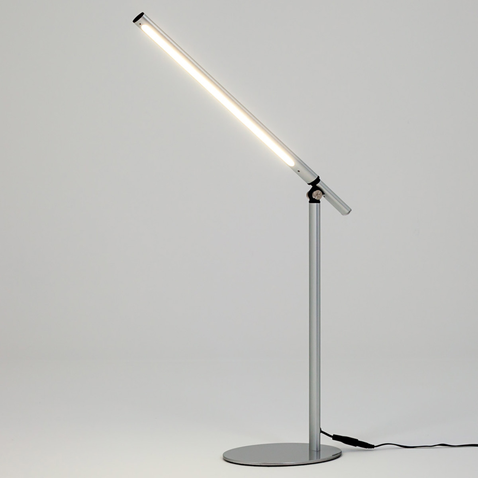 Lampada LED da tavolo Kolja in grigio argento