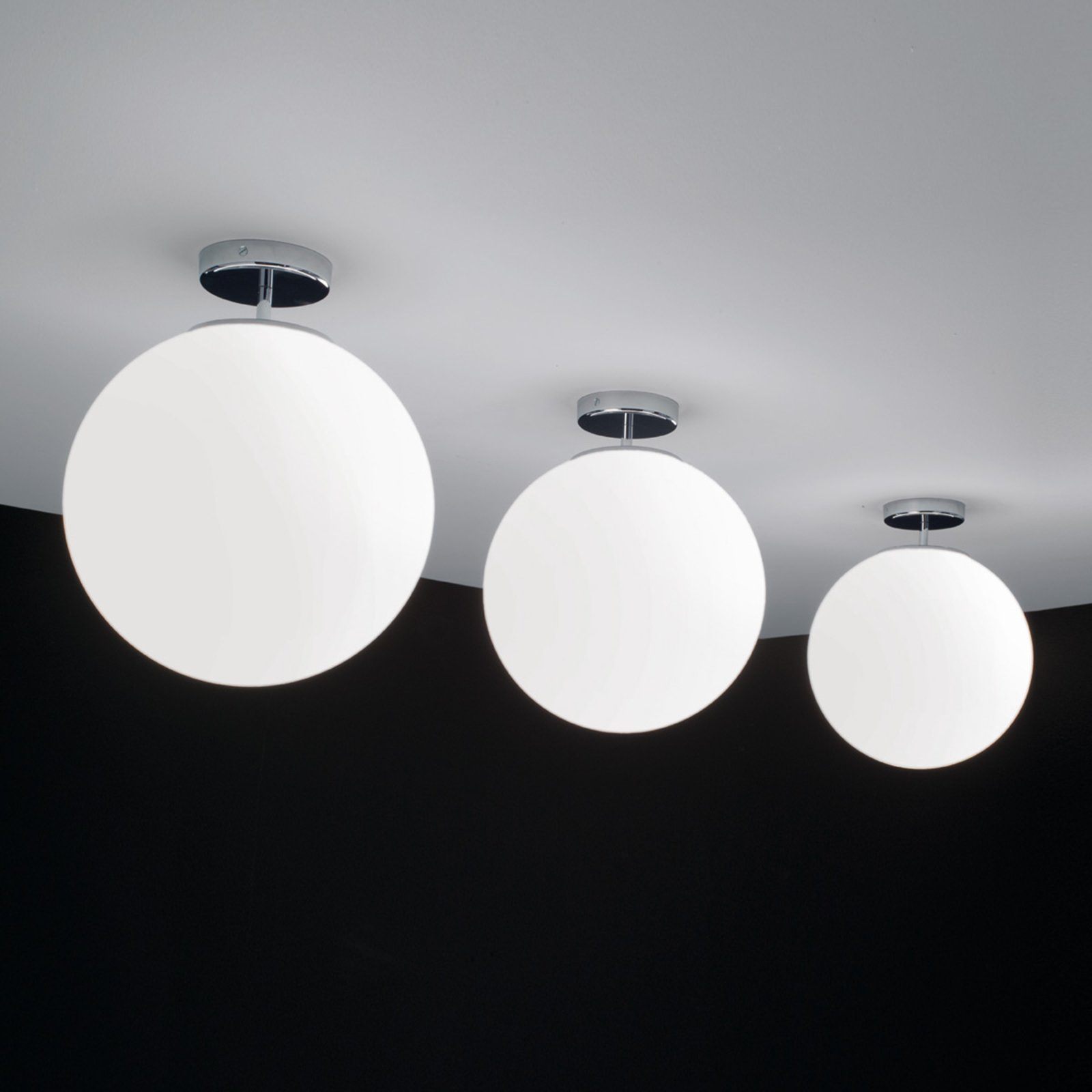 Sferis glass ceiling light, 40 cm, chrome