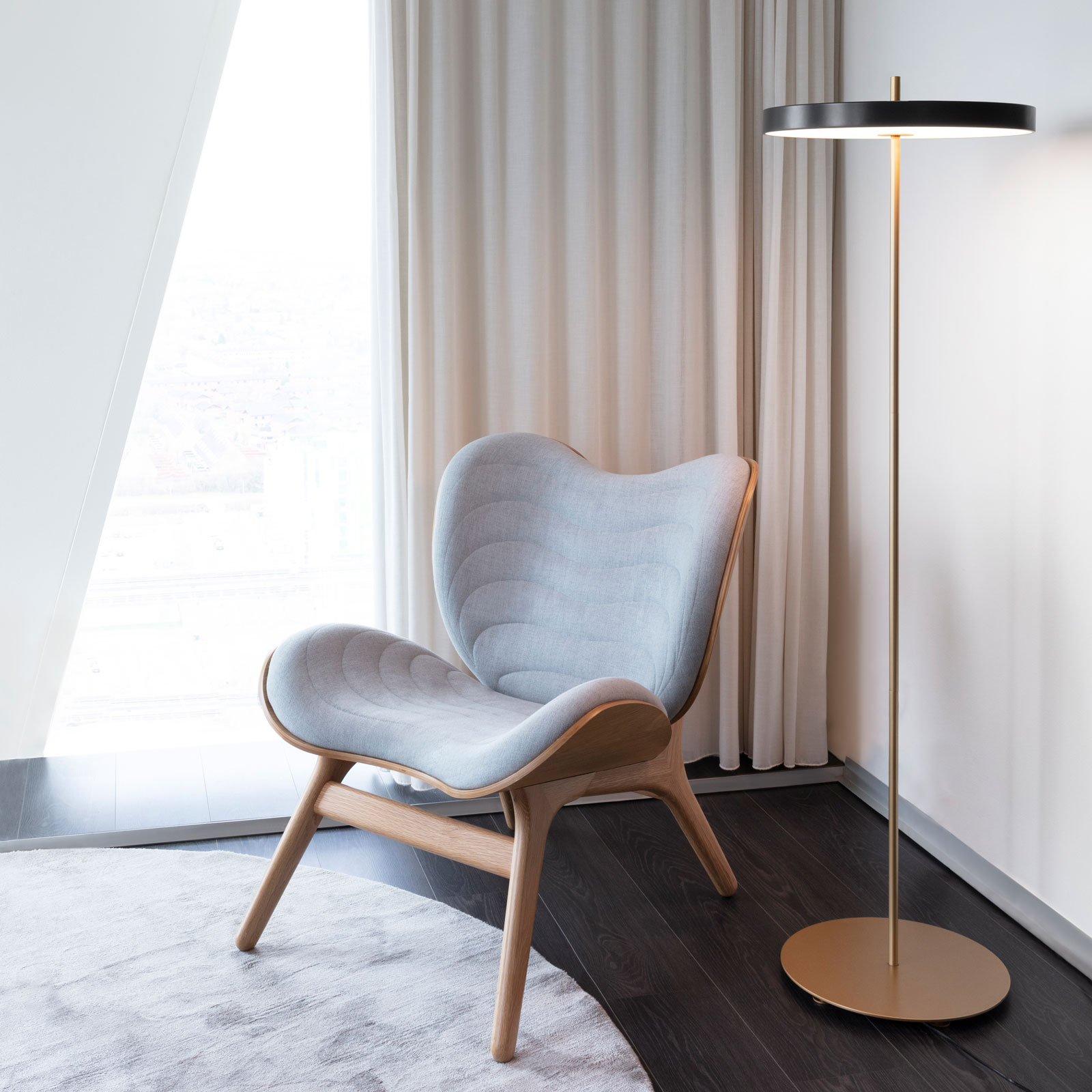 UMAGE Asteria Floor LED-Stehlampe
