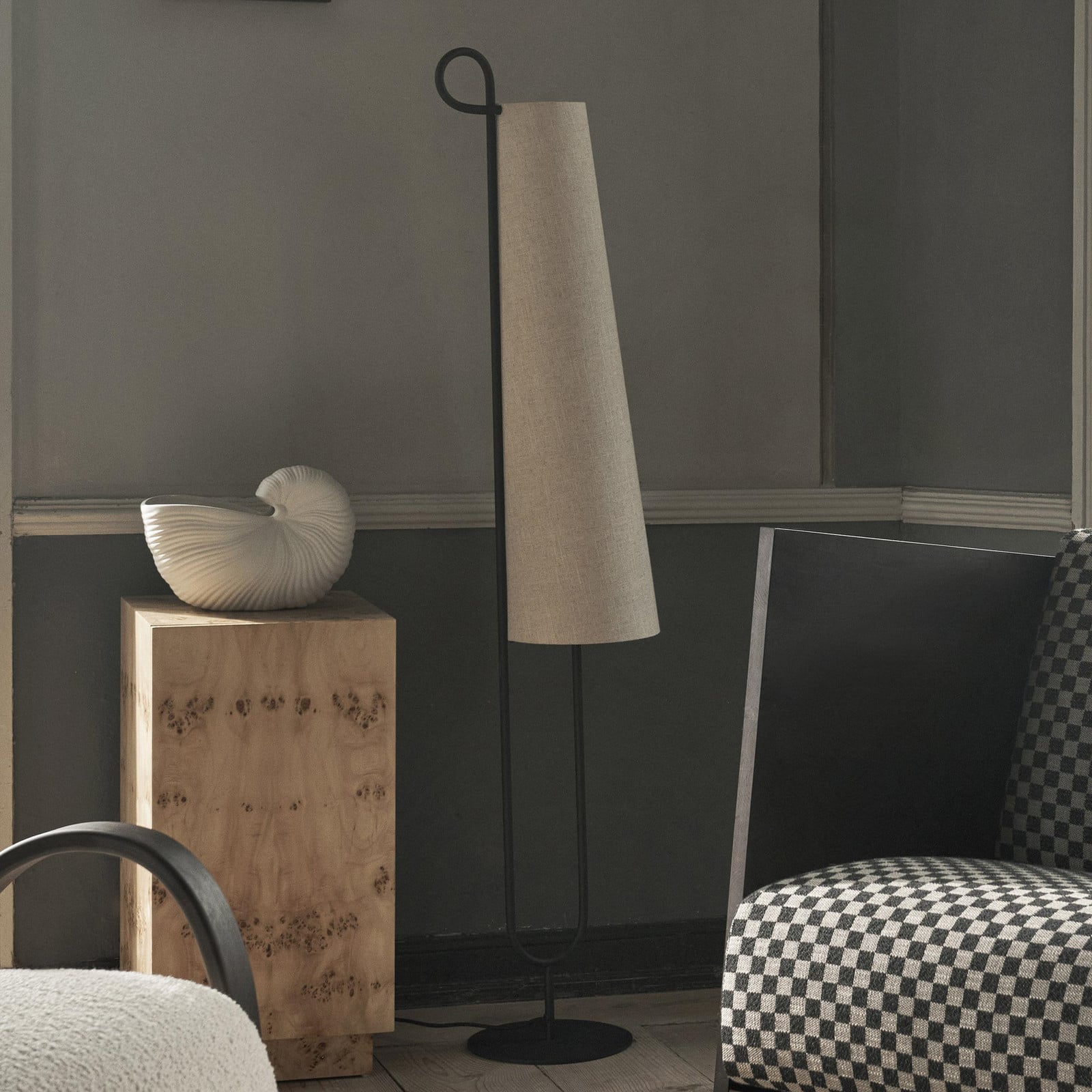 Ancora Gulvlampe Black/Natural ferm LIVING - Stue - Design - Metal - Med flere lyskilder