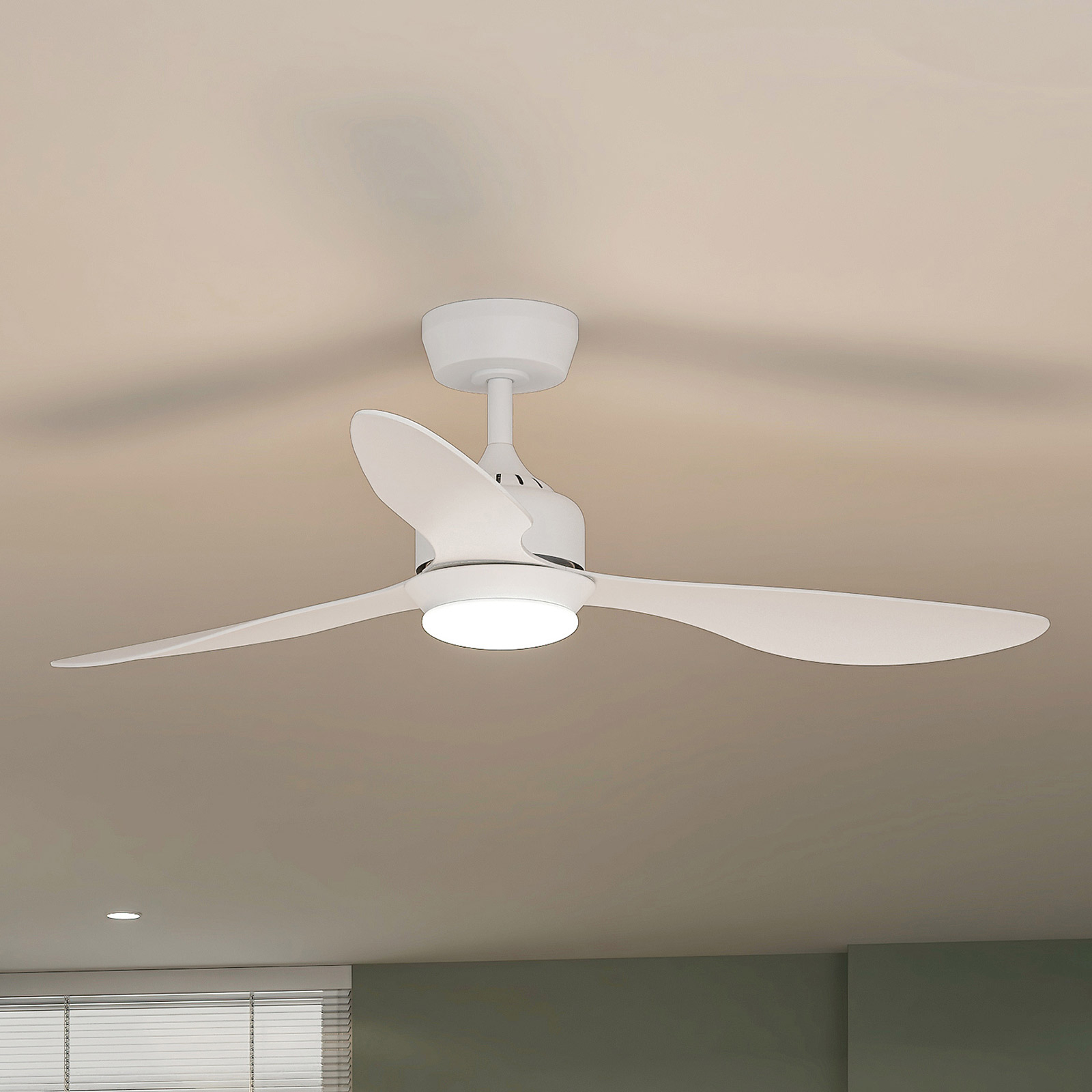 Lindby Merton LED stropní ventilátor, bílý