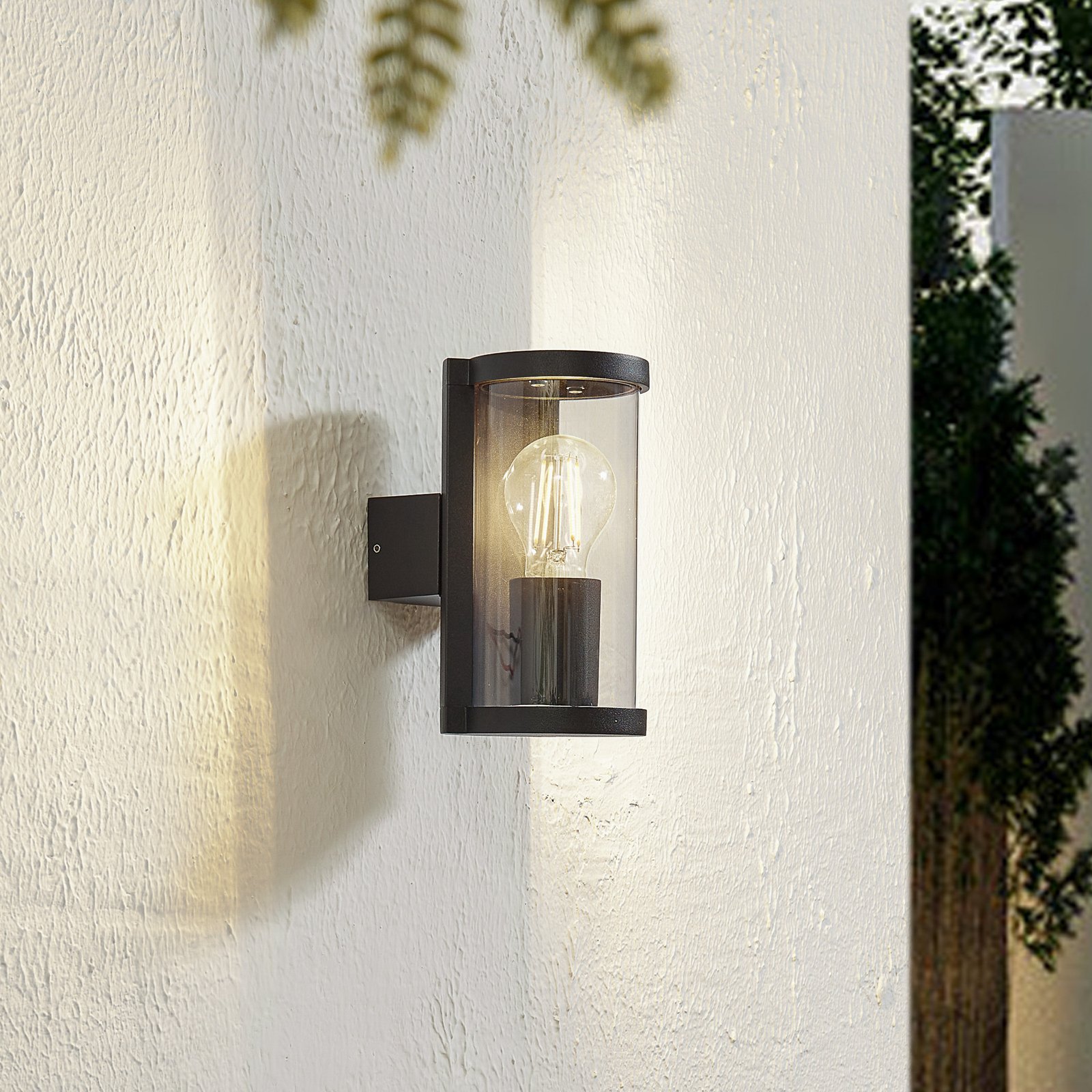 Lucande outdoor wall light Zanta, height 19.7 cm, IP65, black