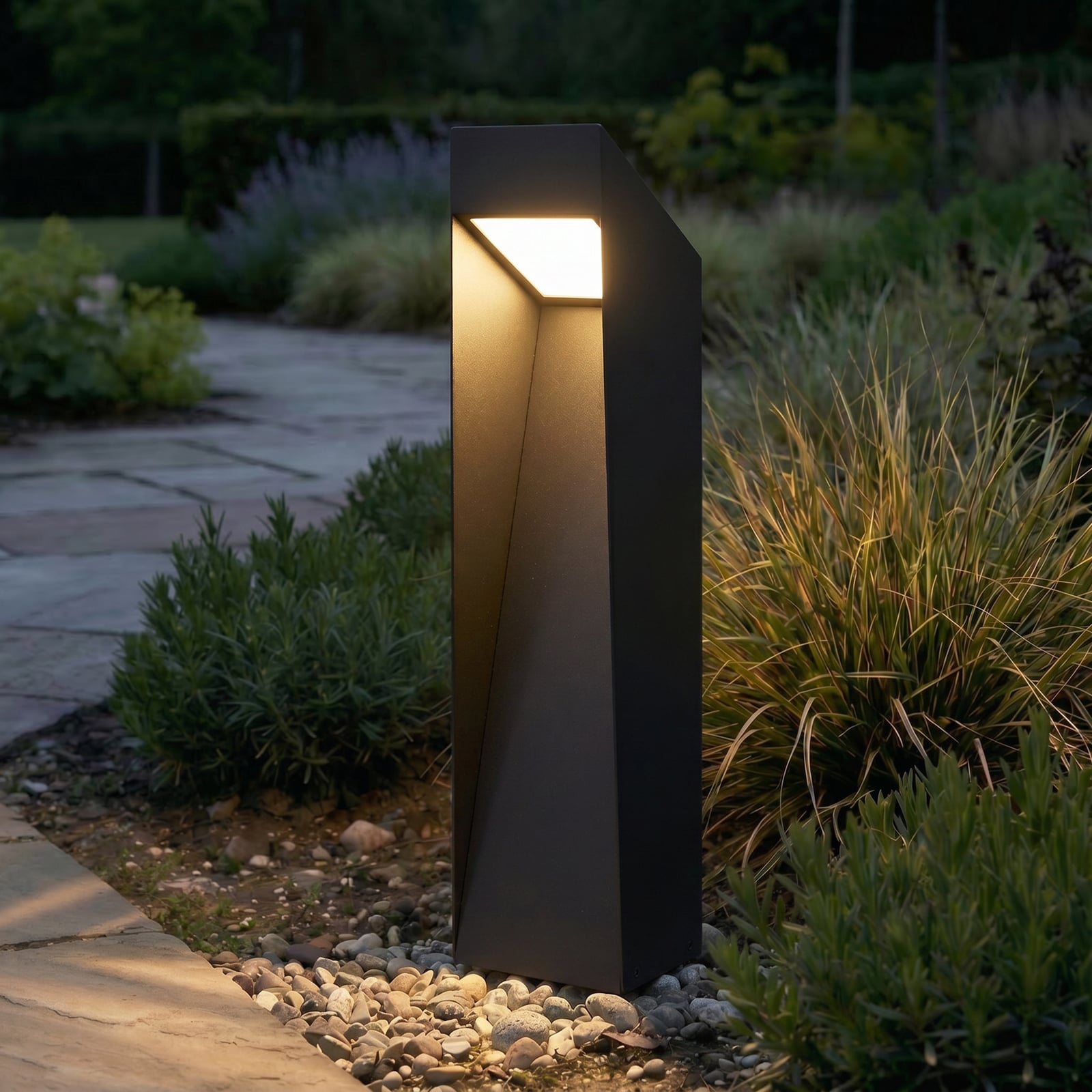 Lucande LED sokkellamp Louran, 55 cm, zwart, naar boven/naar beneden