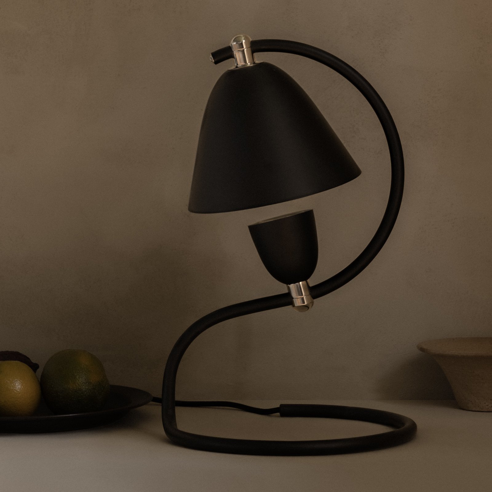 Audo Klampenborg table lamp, black