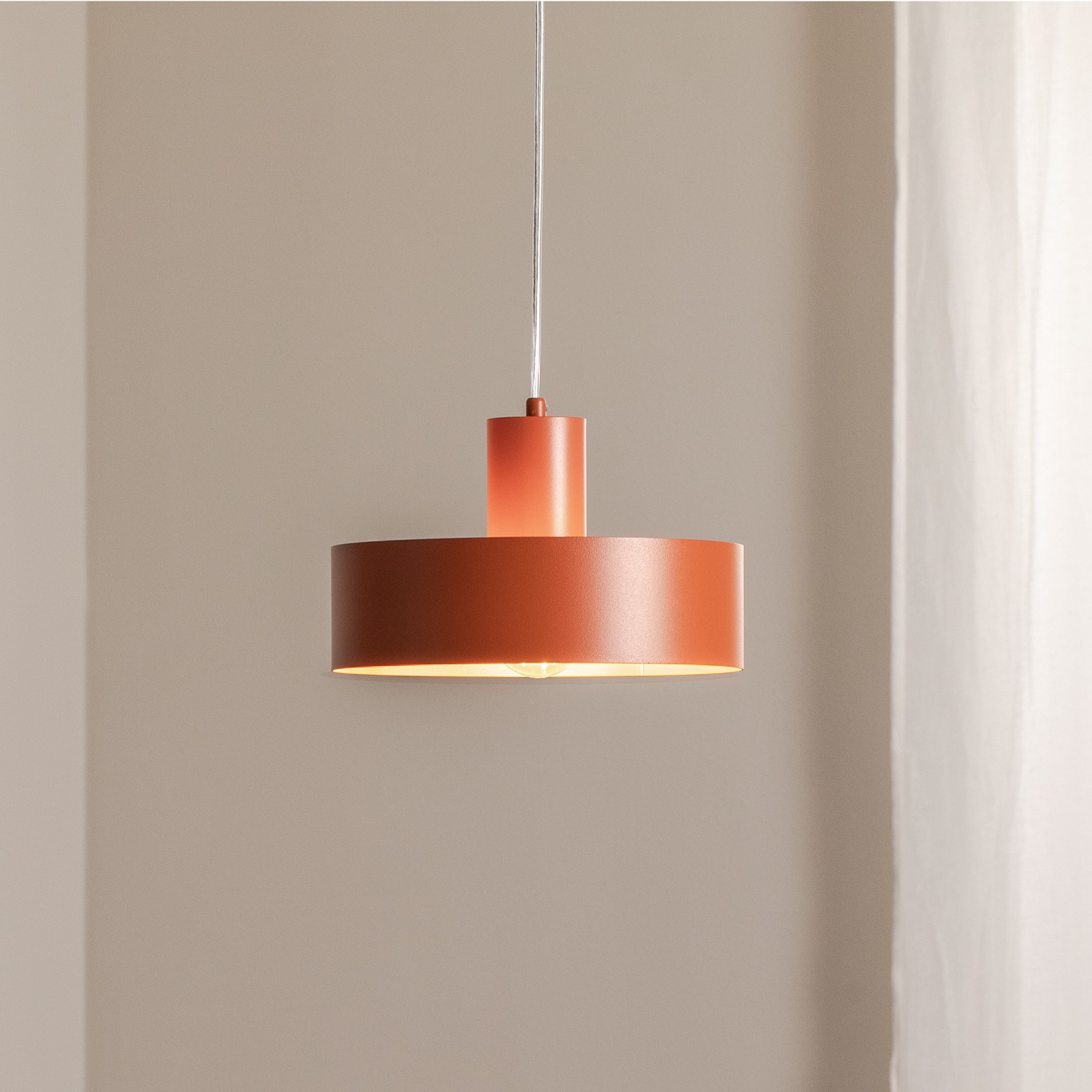 Hänglampa Rif M, tegelröd, 1 lampa, Ø 25 cm, stål 