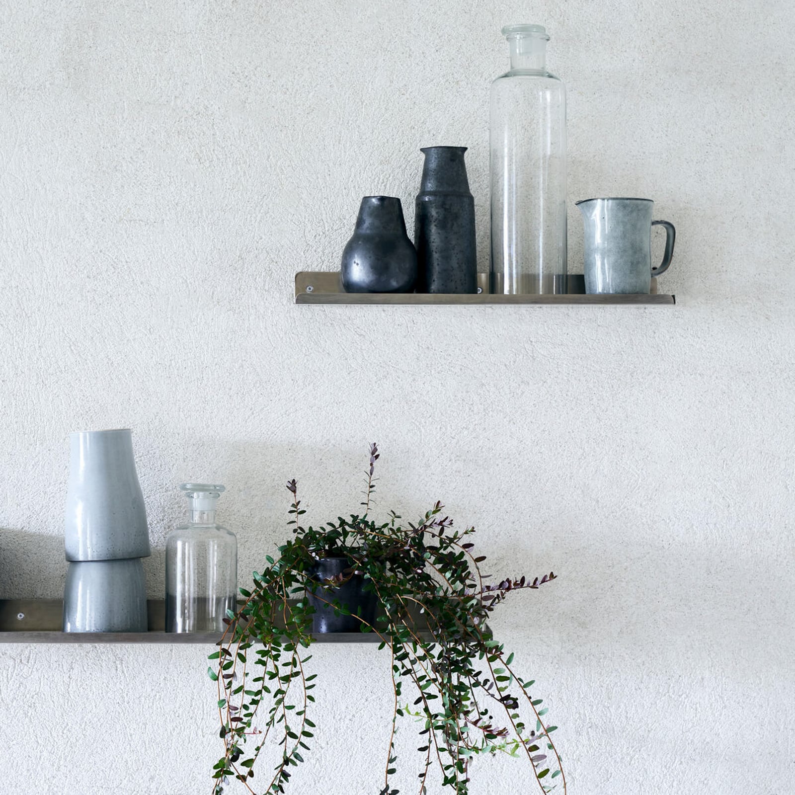 HDLedge plank, geborsteld zilver, breedte 43 cm - House Doctor HDLedge plank, geborsteld zilver, breedte 43 cm - House Doctor