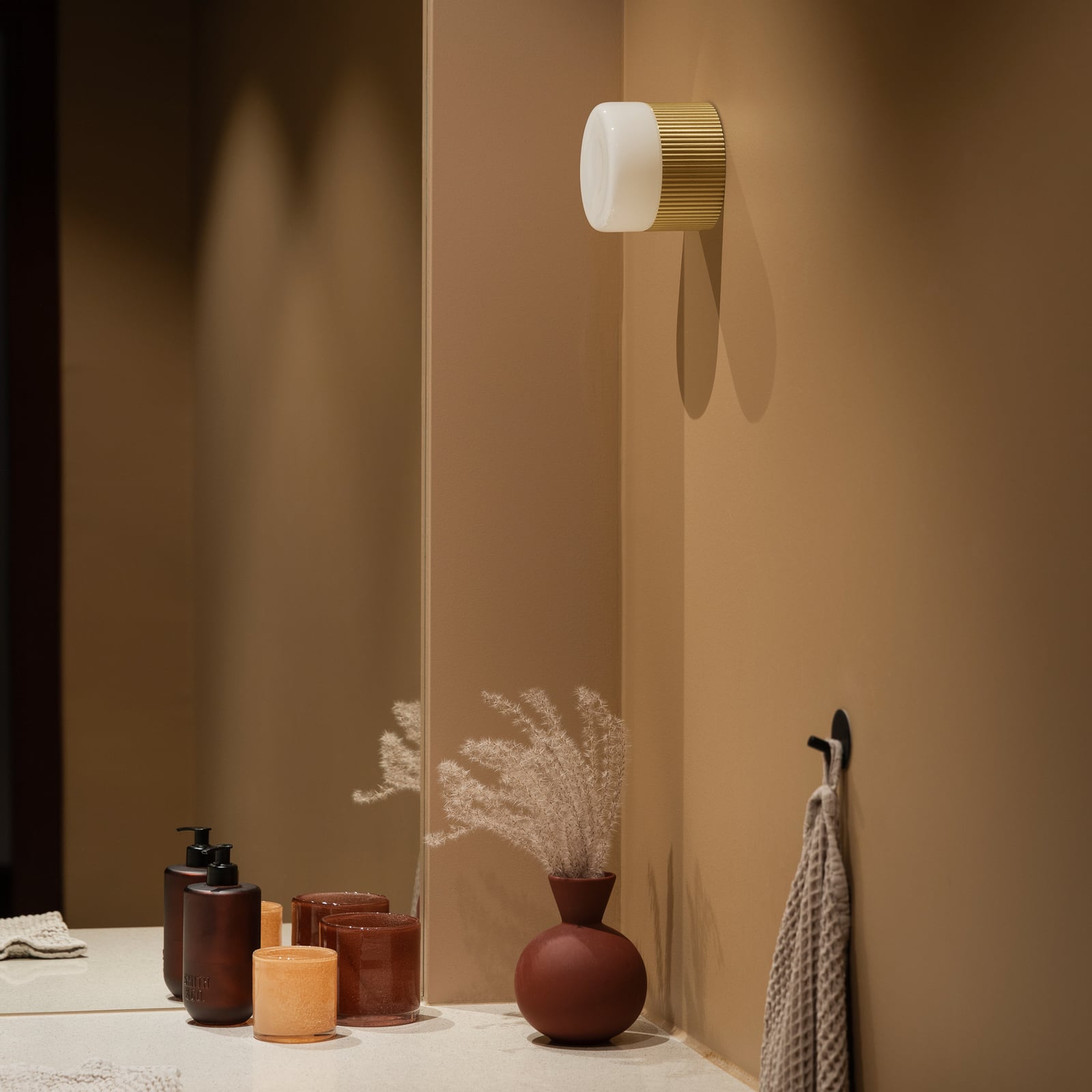 Hubble 12 Bathroom Ceiling Lamp, Ø 12 cm, brass - Globen Lighting Hubble 12 Bathroom Ceiling Lamp, Ø 12 cm, brass - Globen Lighting