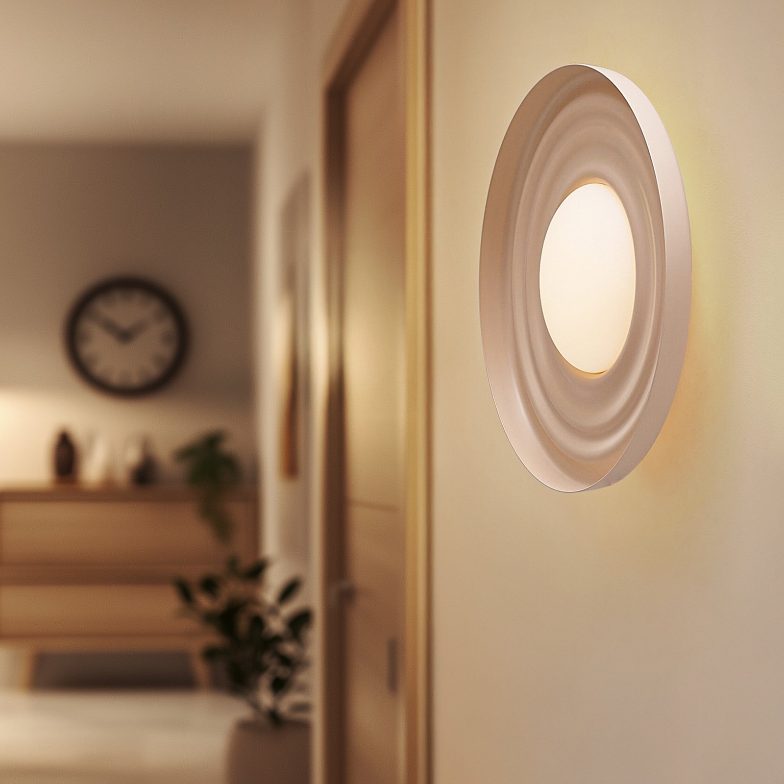 Lindby LED-Wandleuchte Waves, beige, Ø 43 cm, Metall