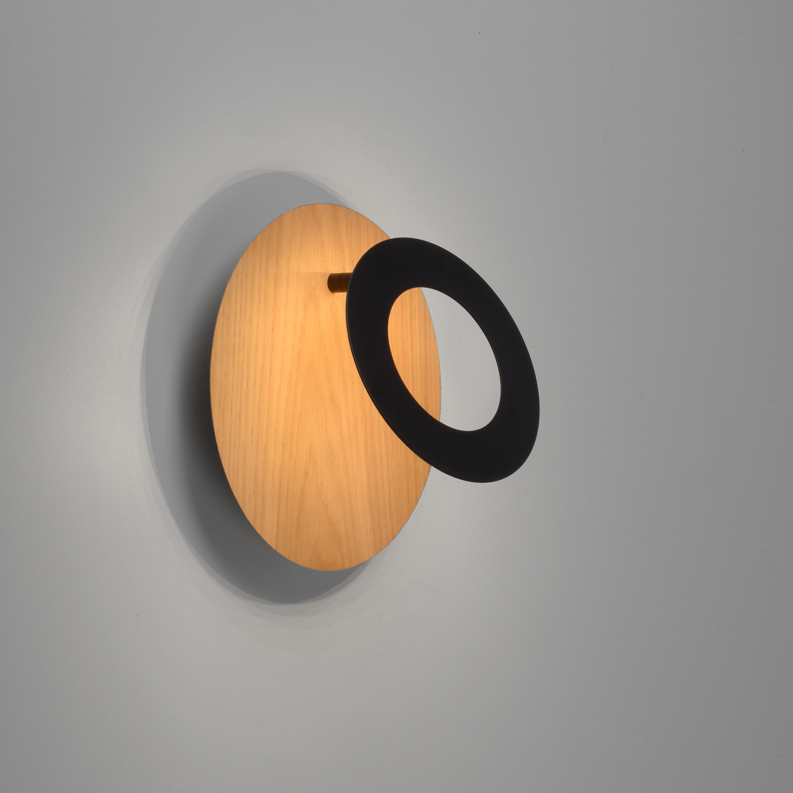 Paul Neuhaus Nevis LED wall light made of wood, round