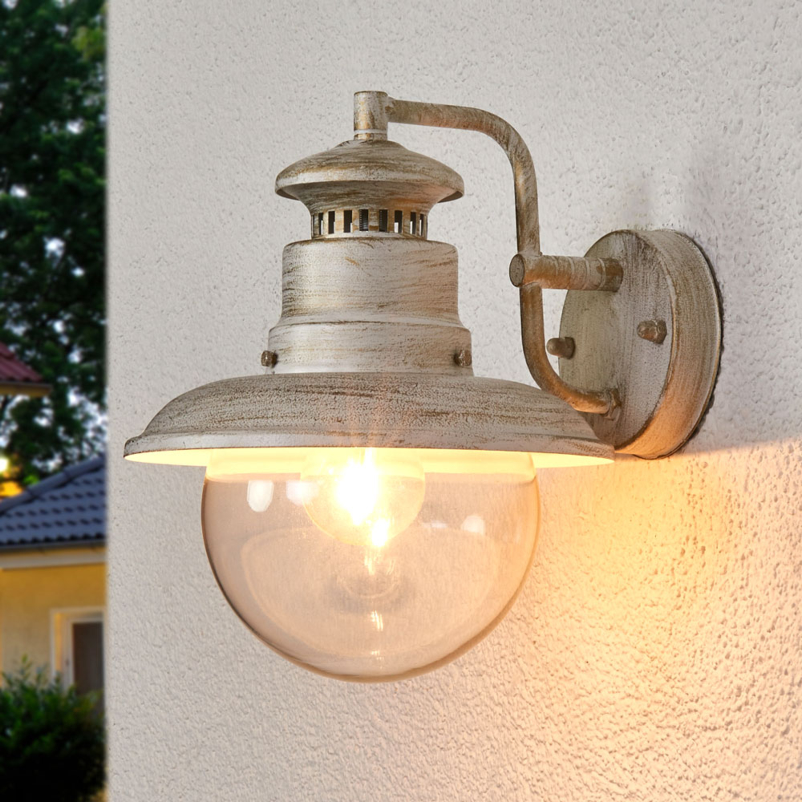 Brilliant Artu outdoor wall light with an antique look, die-cast aluminium, glass, E27, 60 W, energy efficiency: A++, H: 27 cm