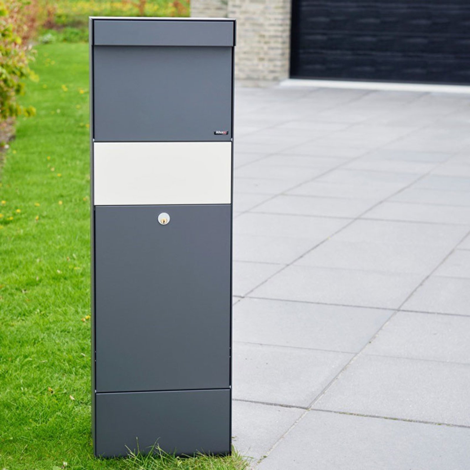 Parcel free-standing letterbox anthracite