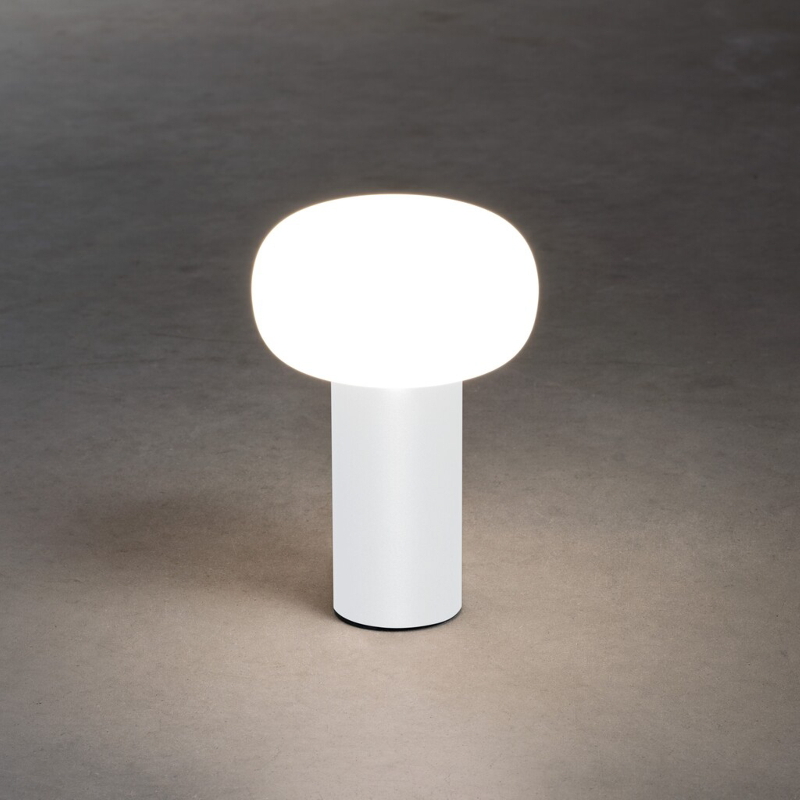 Antibes LED table lamp, IP54, battery, RGBW, white