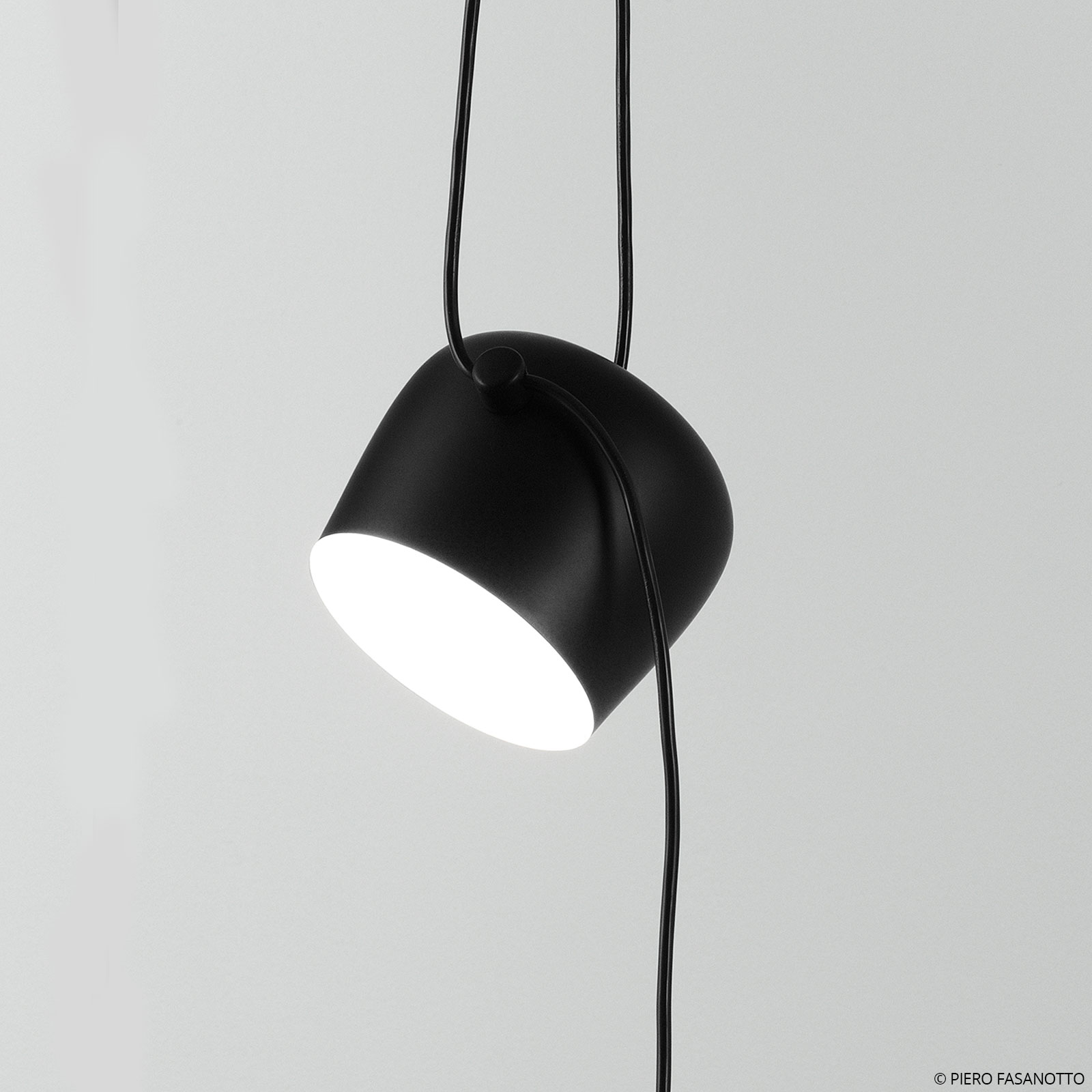 FLOS Aim liten LED-hänglampa, svart