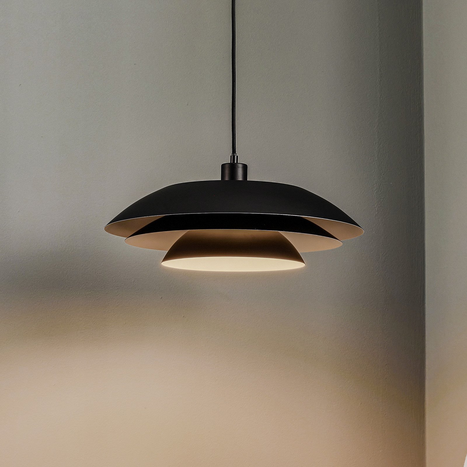 Lampă de suspendare Dyberg Larsen DL45 metal negru - Camera de zi / sufragerie - Scandinavă - negru mat