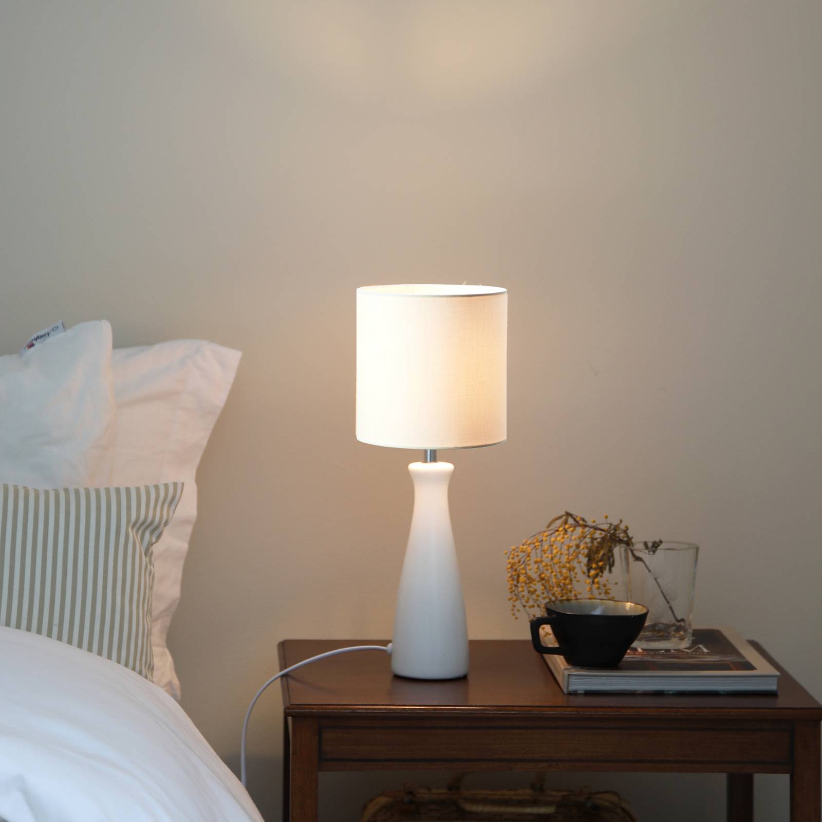 Markslöjd Tischleuchte Birillo, weiß, Textil/Keramik, E14 günstig online kaufen