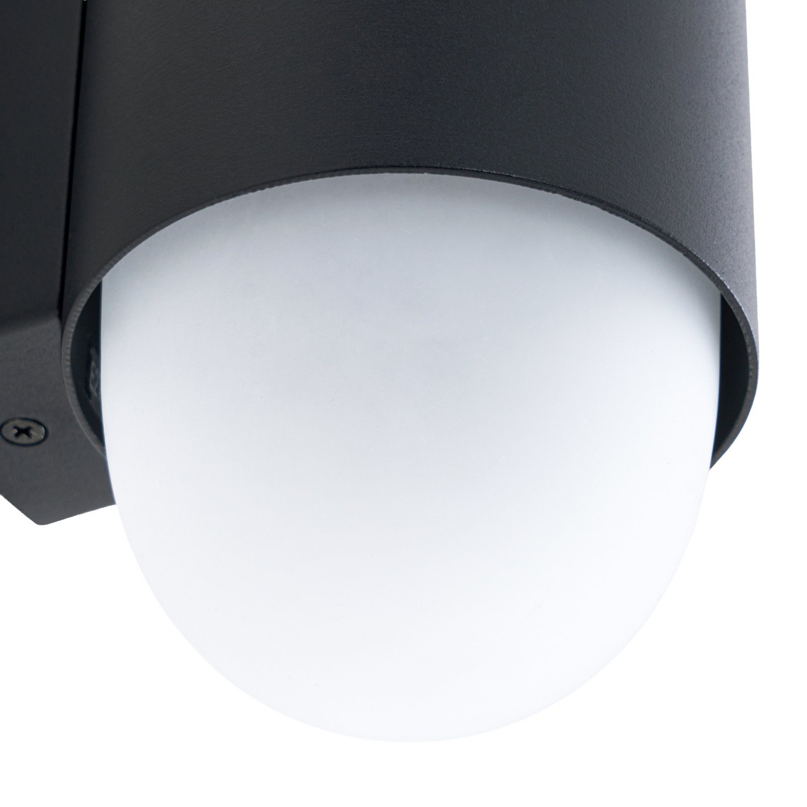 Lindby Außenwandleuchte Pilva, schwarz, Metall, IP44, E27