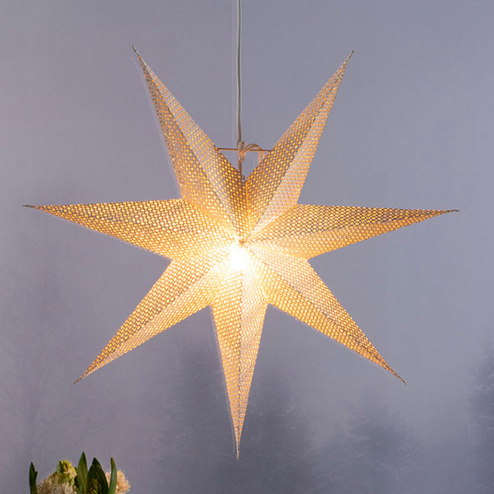 Estrela decorativa de papel branco, padrão de orifícios, 7 pontas
