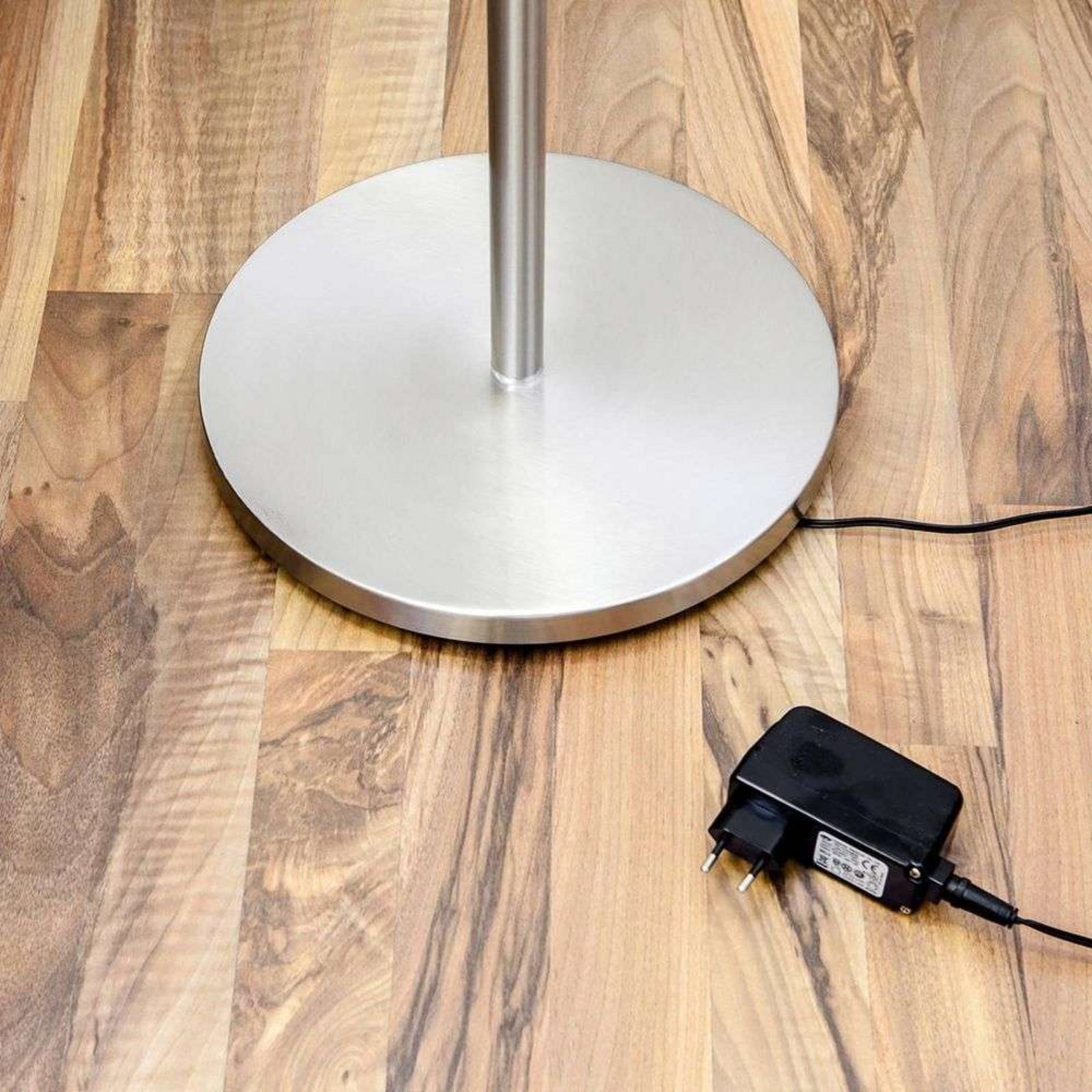 Malea LED Lampadar w/Arm Matt Nickel - Lindby