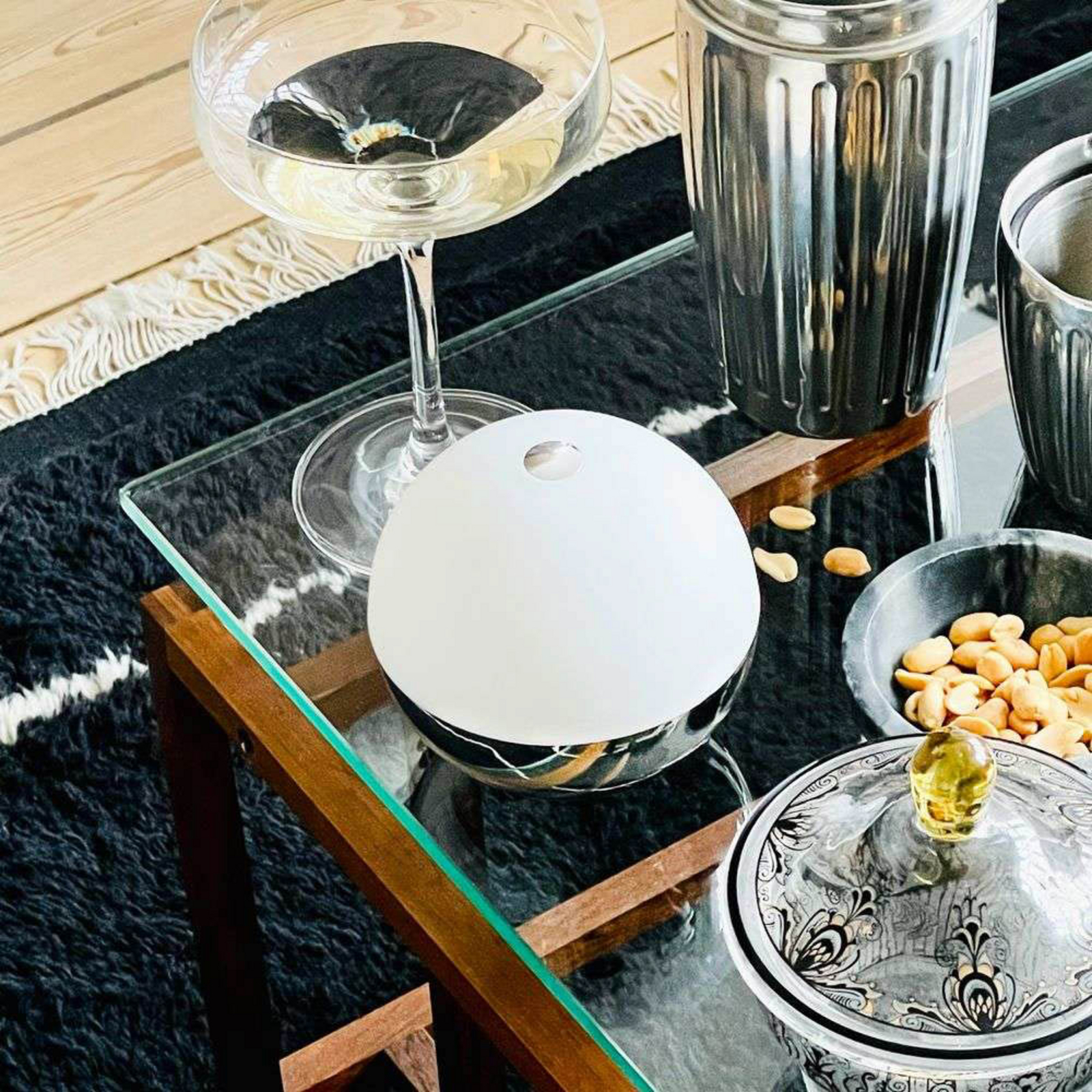 Alba LED-Akku-Tischleuchte chrom dim IP44 - Dyberg Larsen