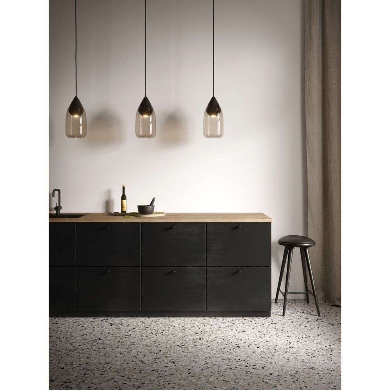 Liuku Pendant Ball Black/Smoked - Mater