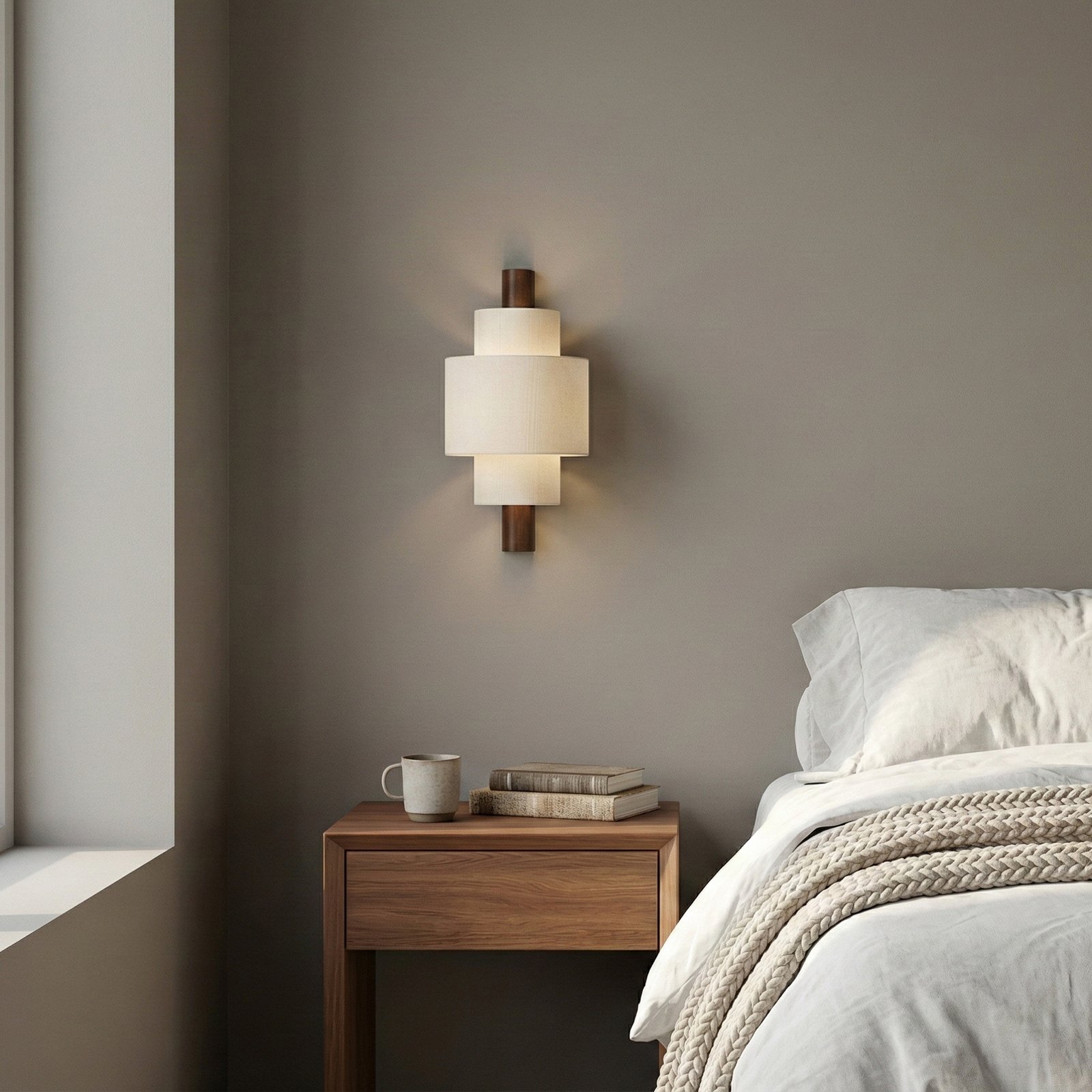 Lucande wandlamp Kirim, crèmewit, stof, hoogte 40 cm