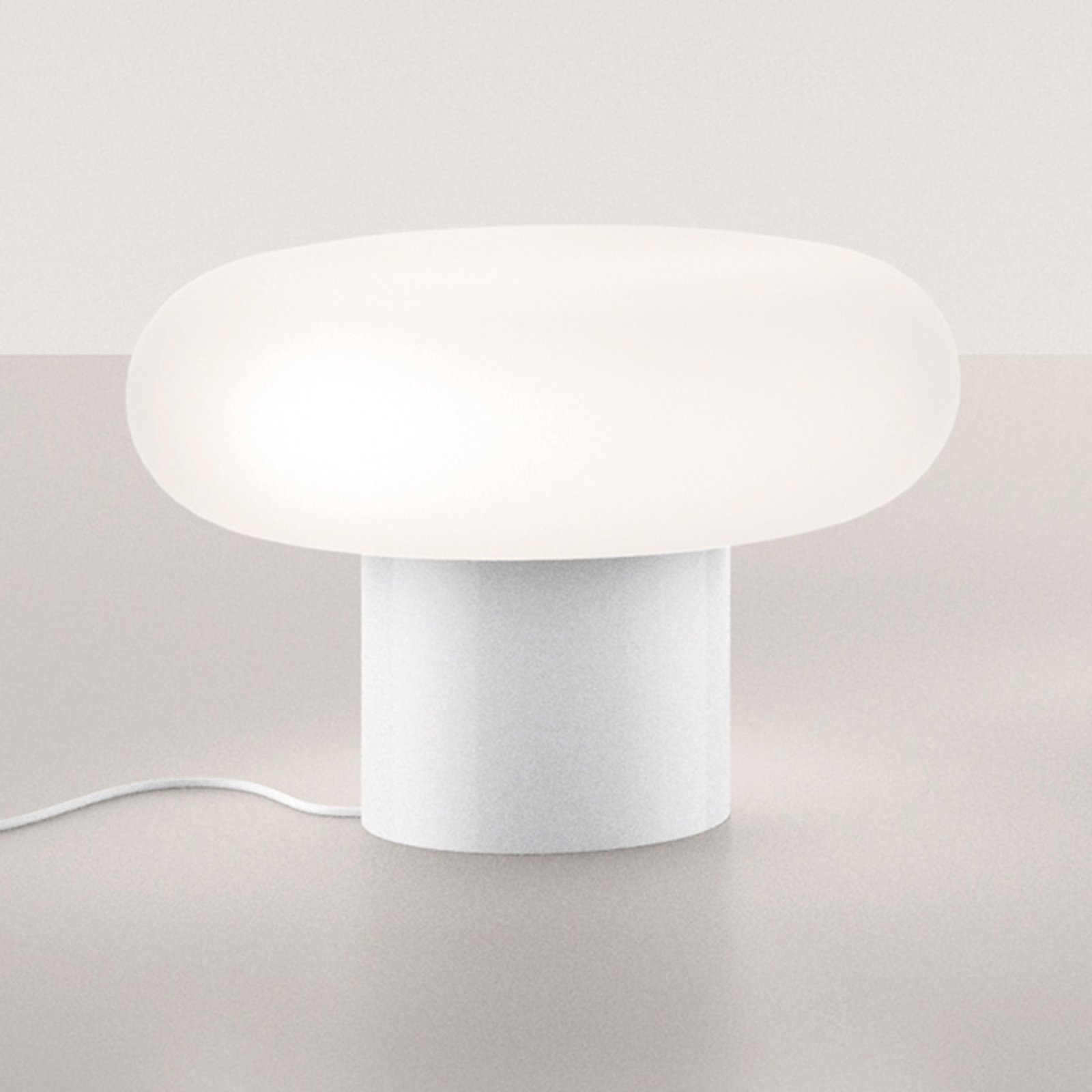 Artemide Itka lámpara mesa LED pie cerámica blanco