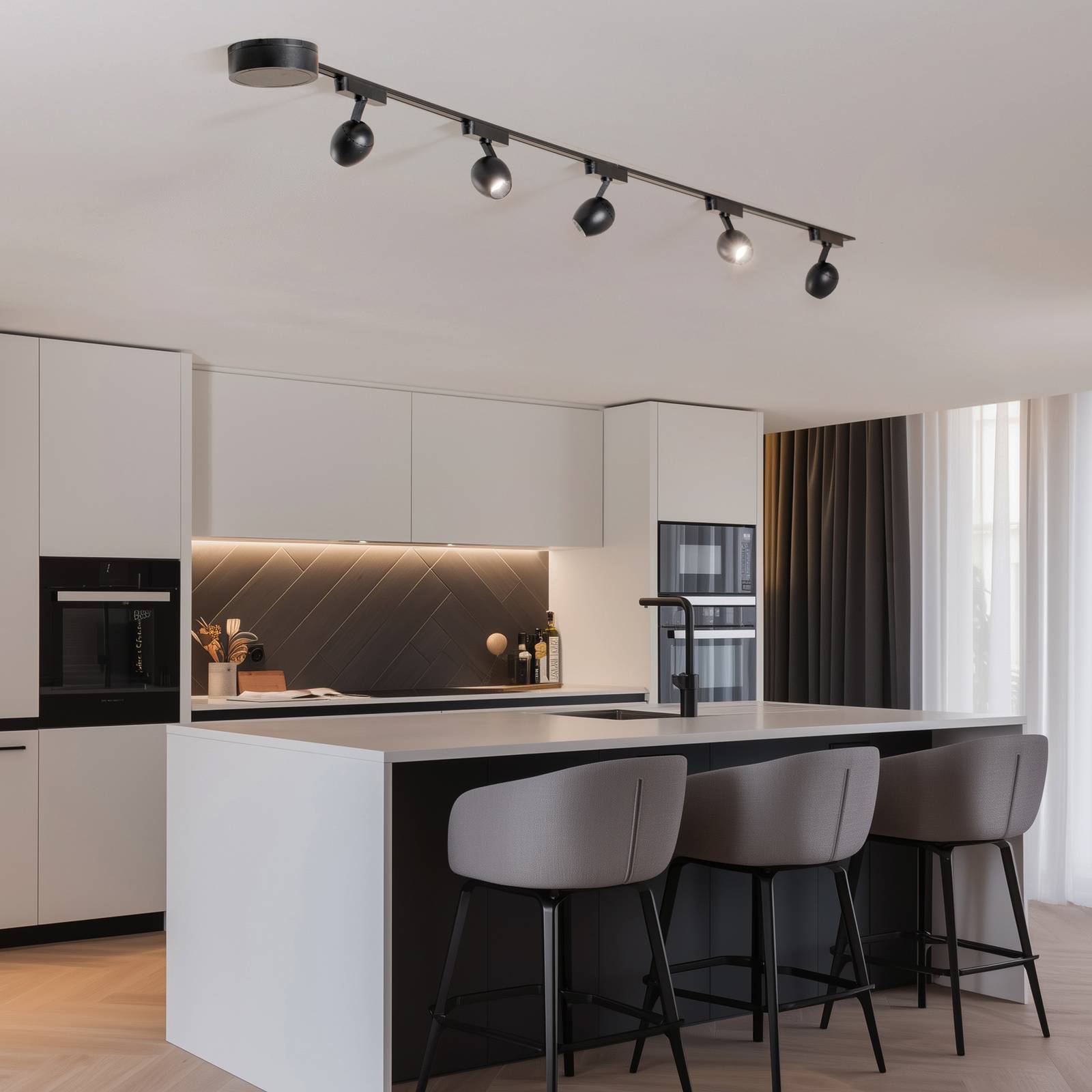 System szynowy Lumaro, spoty, 5-punktowe, czarne, Ø6cm, 48V, ściemniane