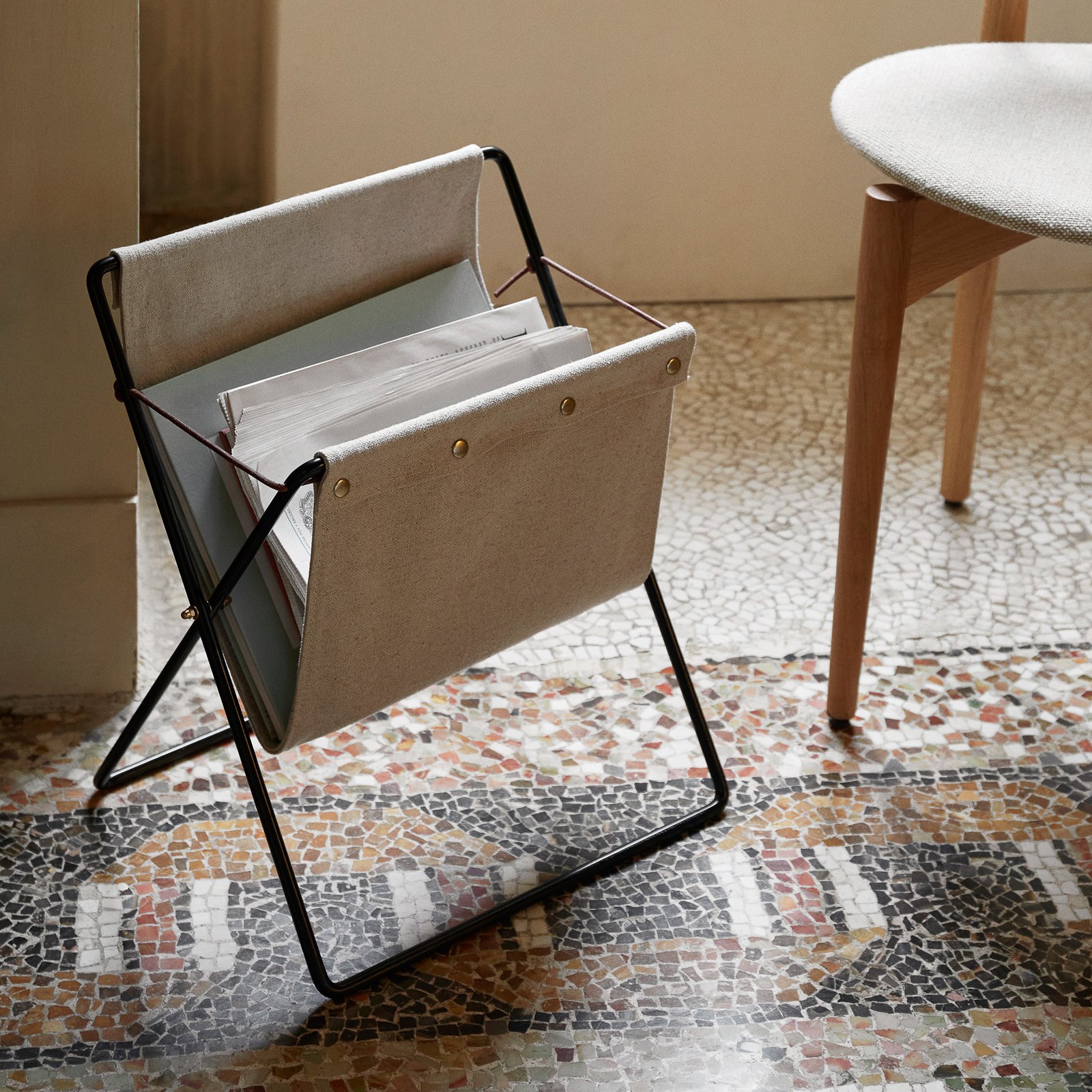 ferm LIVING Porte-revues Herman, coton, fer