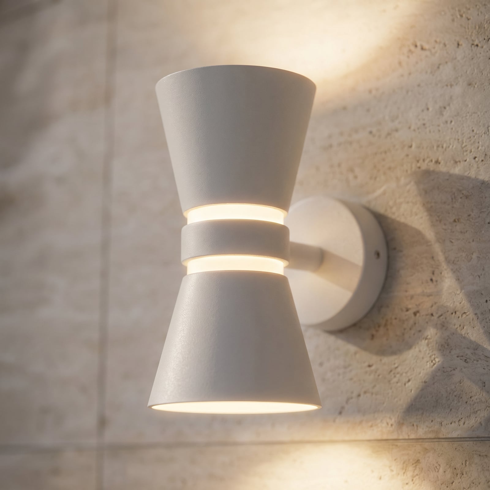 Meravi LED outdoor wall light, 2-bulb, IP44, white, aluminium - Lucande Meravi LED outdoor wall light, 2-bulb, IP44, white, aluminium - Lucande