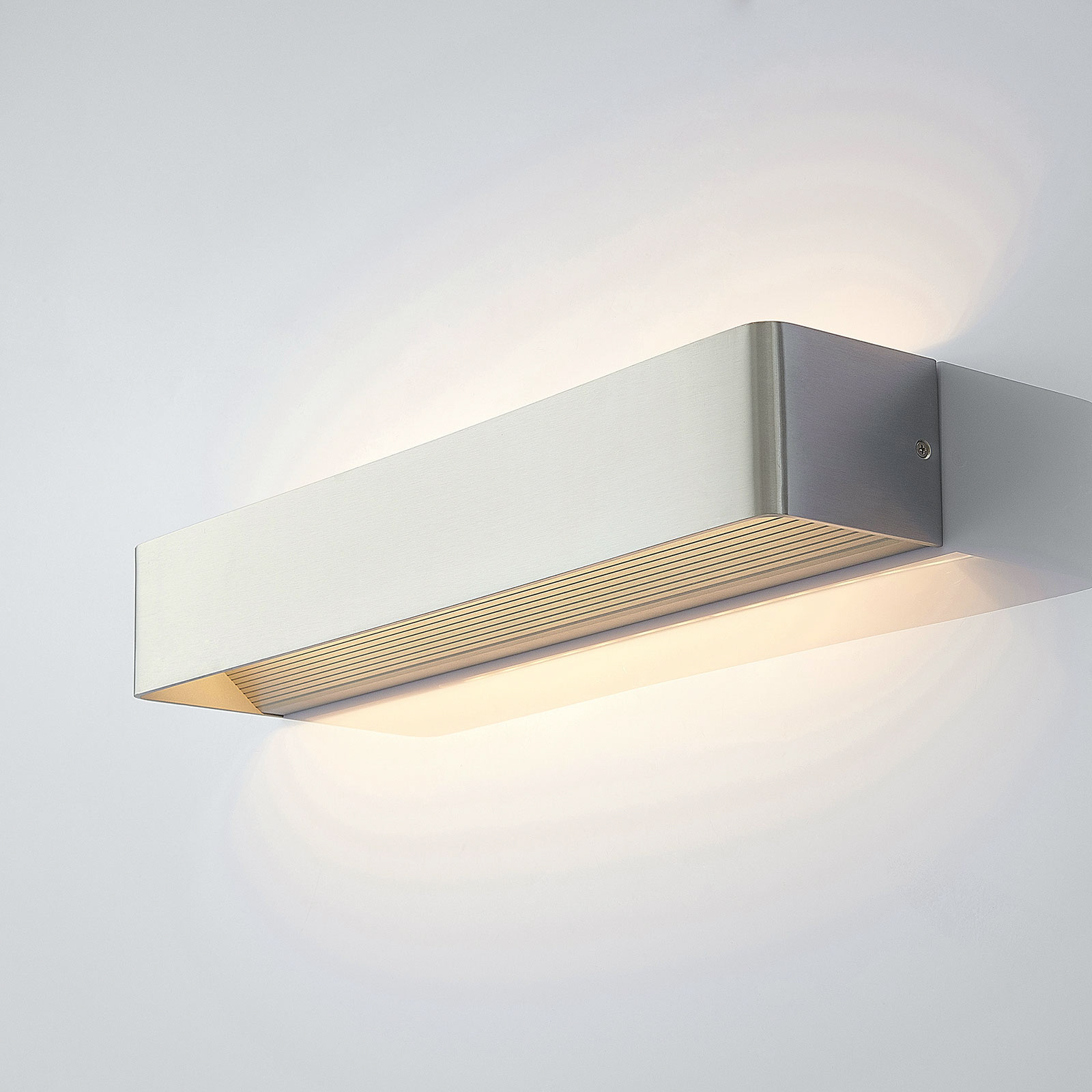 Long LED wall light Lonisa in matt nickel
