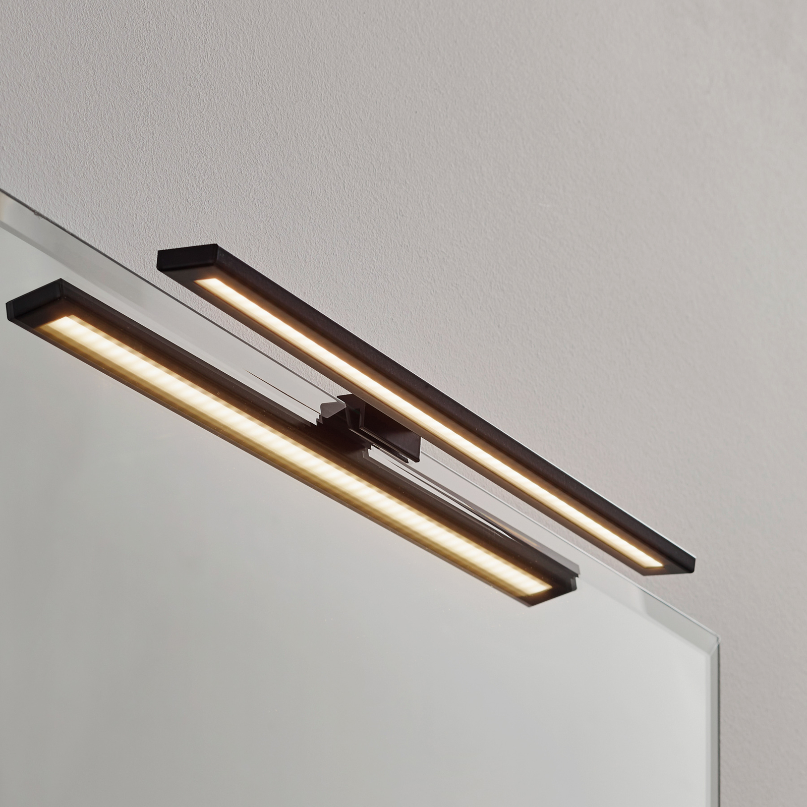 Baan Slot Mier LED spiegellamp Espelho, badkamer, 40 cm zwart | Lampen24.nl