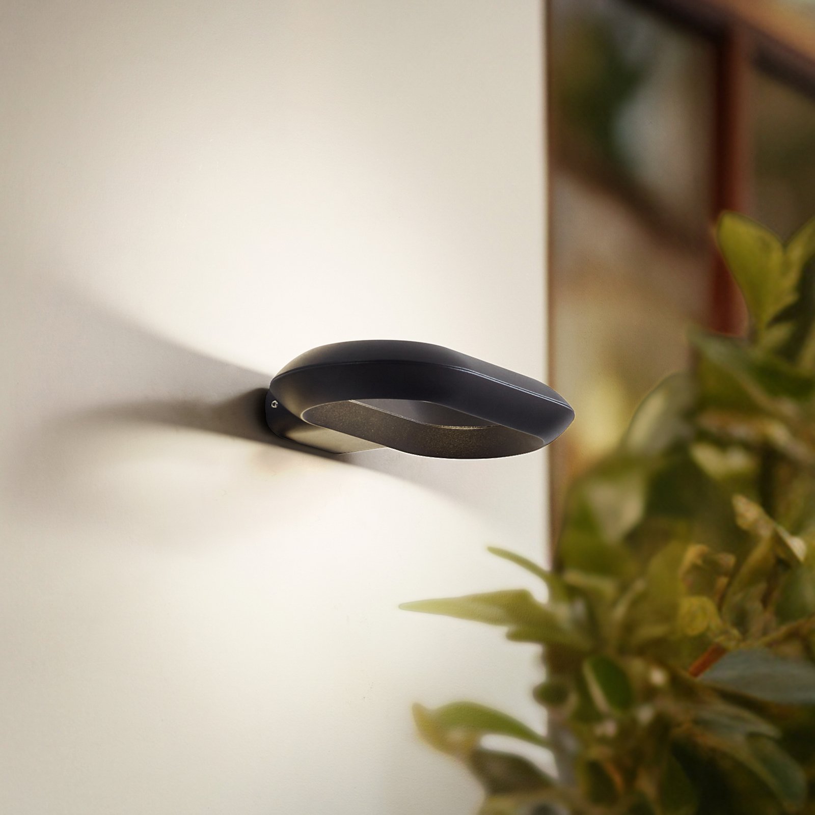 LOOP Candeeiro de parede exterior LED, IP44, 25 cm, preto, metal - Lucande