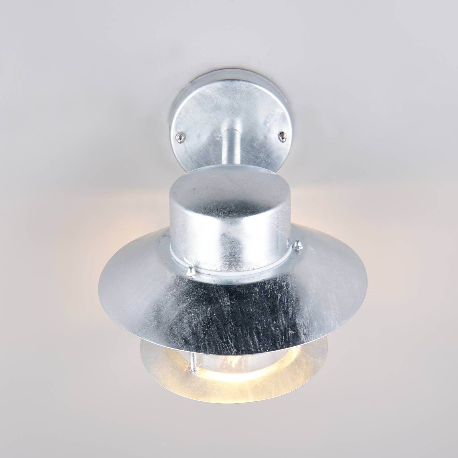 Trio Lighting Buitenwandlamp Ruvuuma zinkkleurig Ø 22 cm naar beneden gericht
