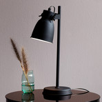 Lampe à poser Adrian en métal, noire