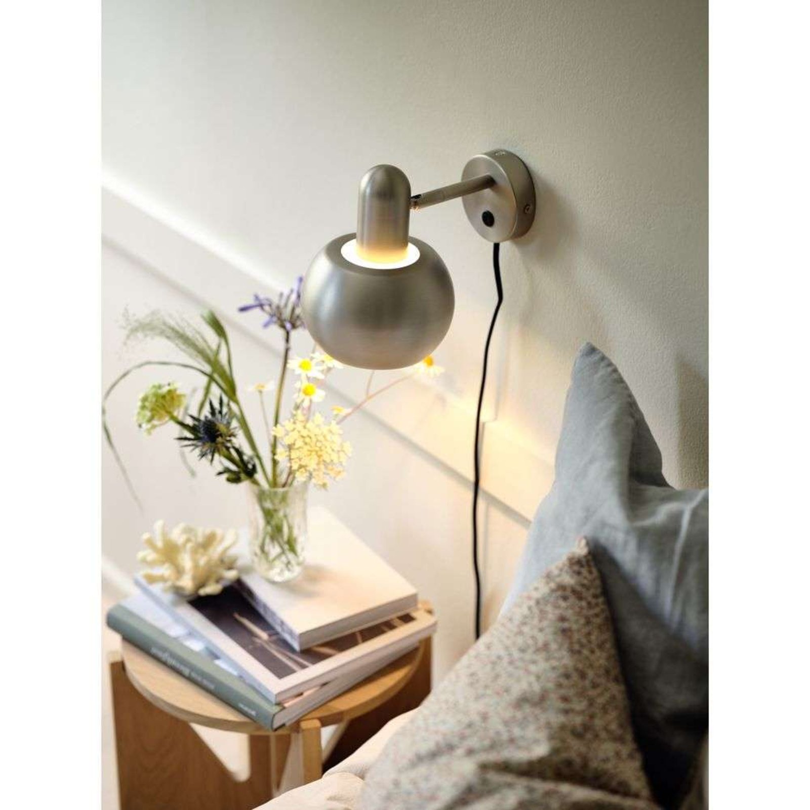 BF 20 Wall Lamp Brushed Satin - Frandsen