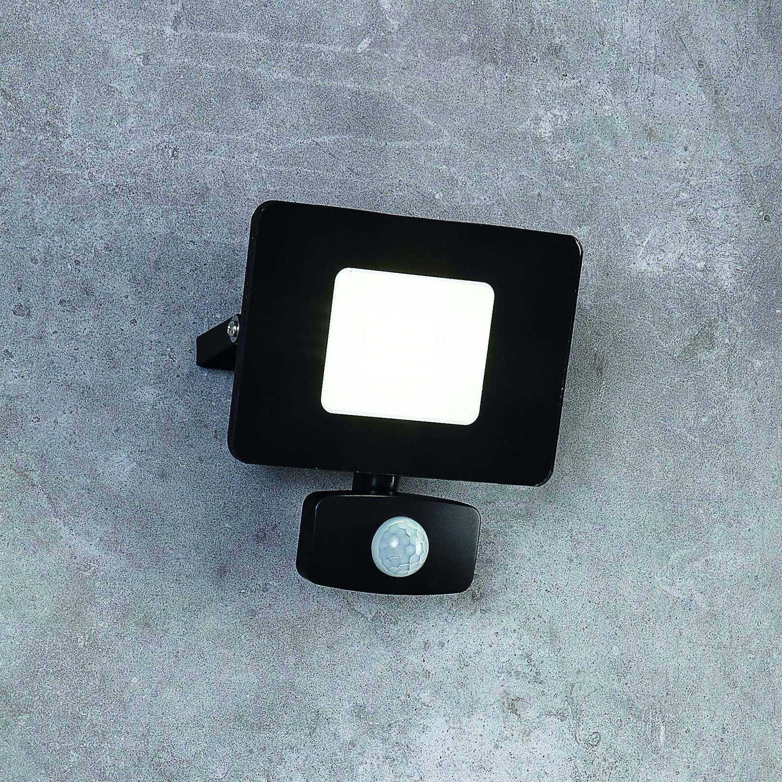 LED buitenspot Faedo 3 met sensor, zwart, 20W
