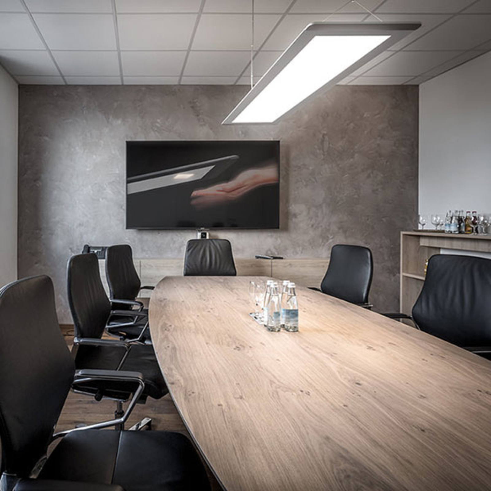 GRIMMEISEN Onyxx air Active Plus glass black, for Workroom / Office, anodised aluminium, glass, 70 W, energy efficiency: A+, L: 132 cm, W: 36.5 cm, H: 1.4 cm